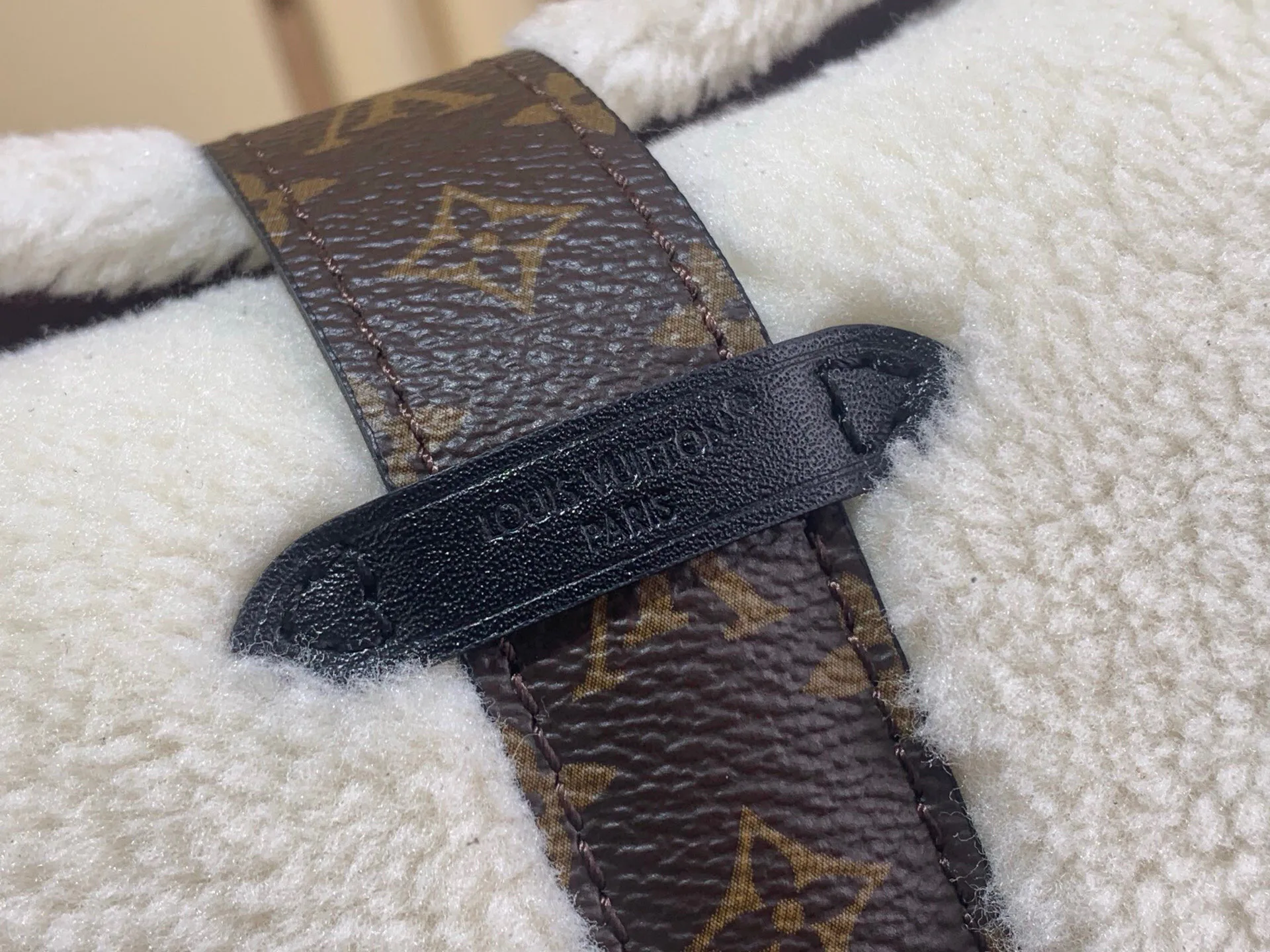 Клатчи Женские Louis Vuitton 290466
