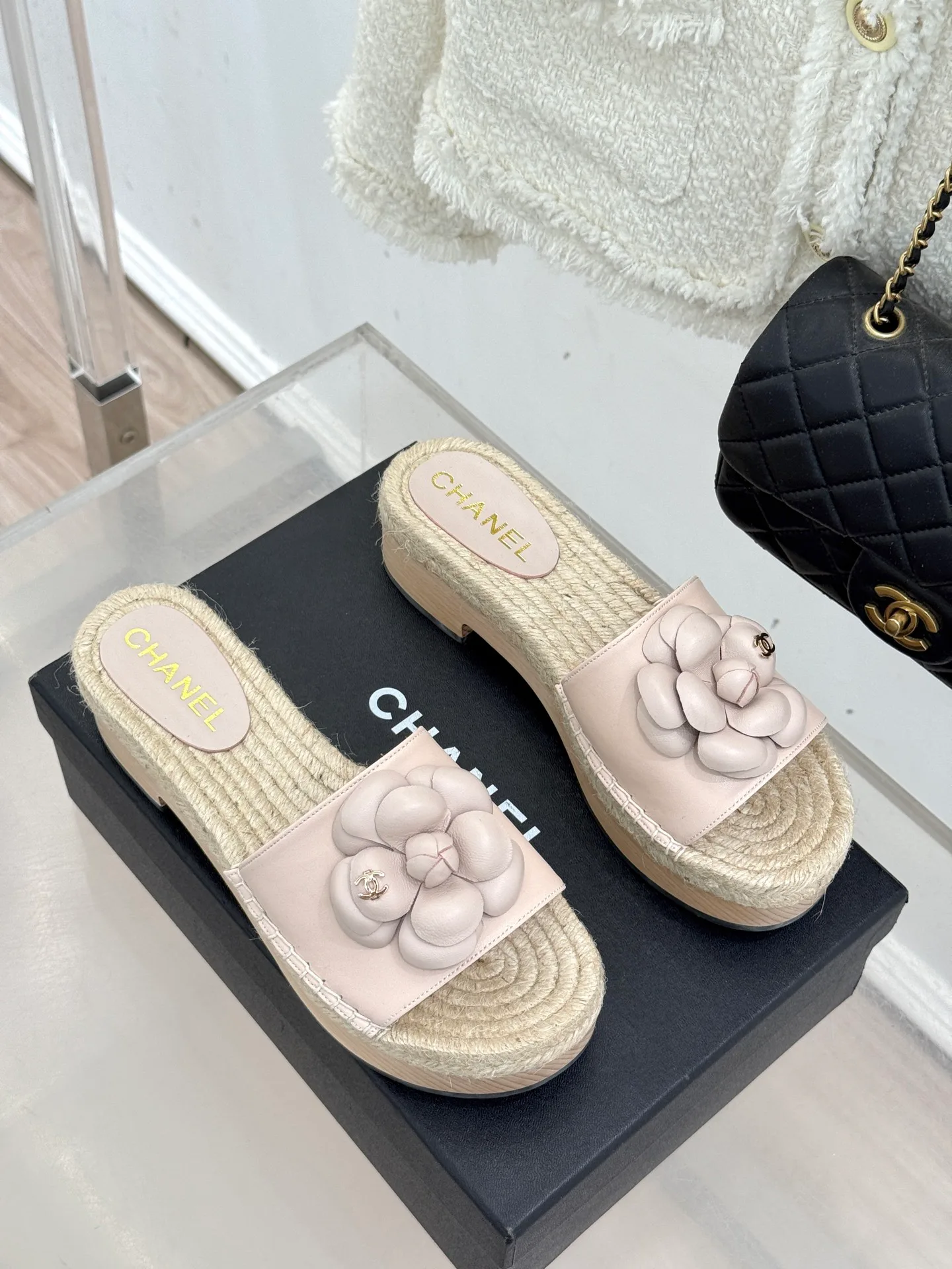 Шлепанцы Женские Chanel 9499274
