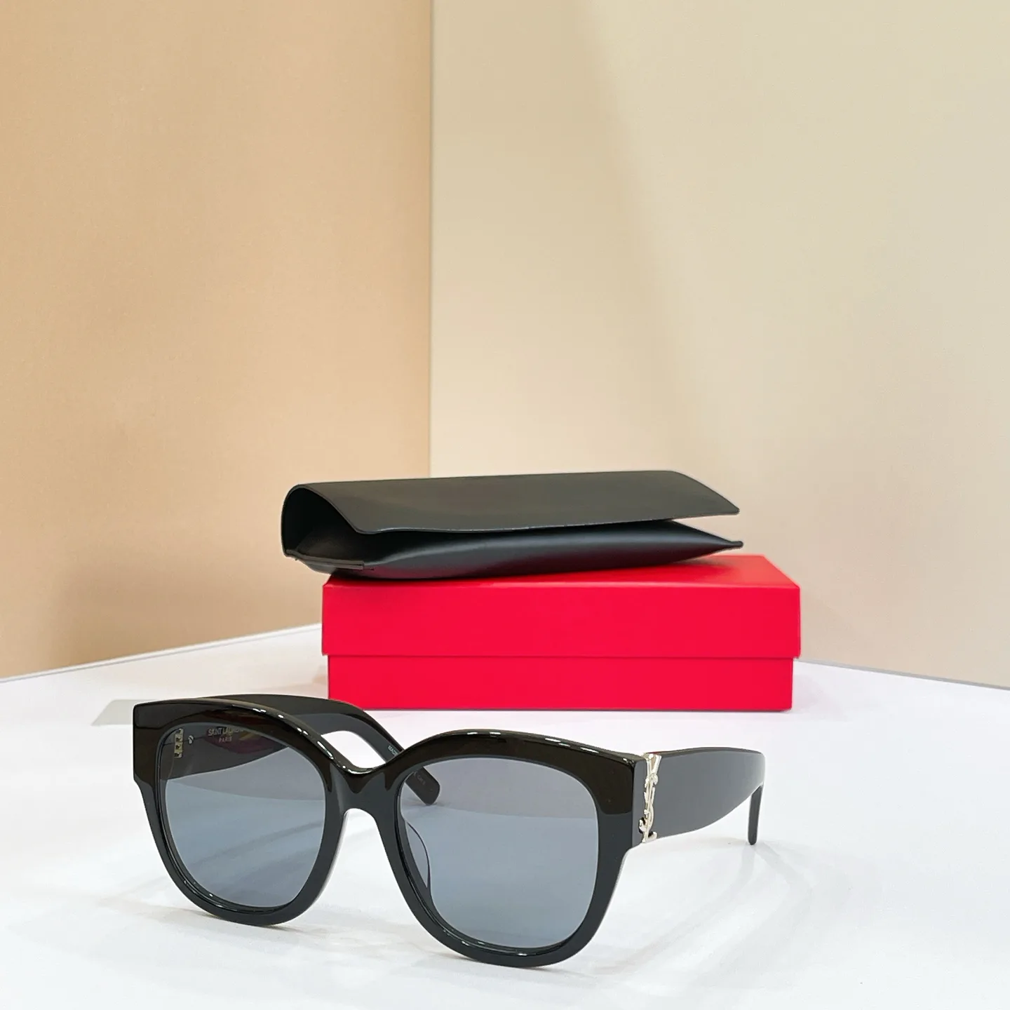 Очки Saint Laurent 17495850