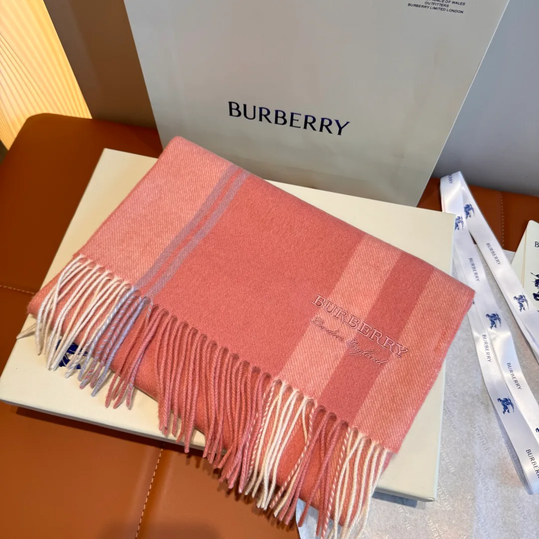 Шарфы Burberry 1518619