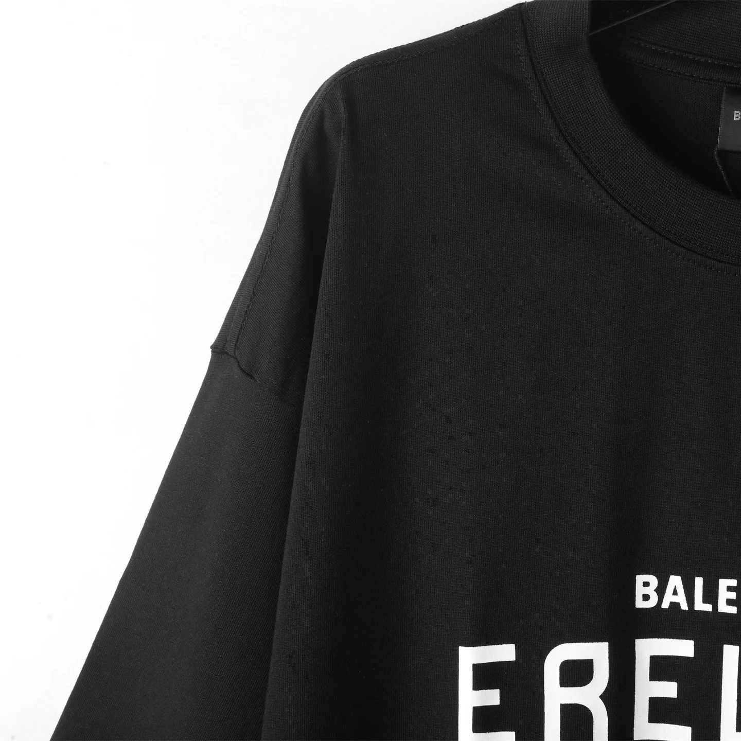 Футболки Женские Balenciaga 18190658