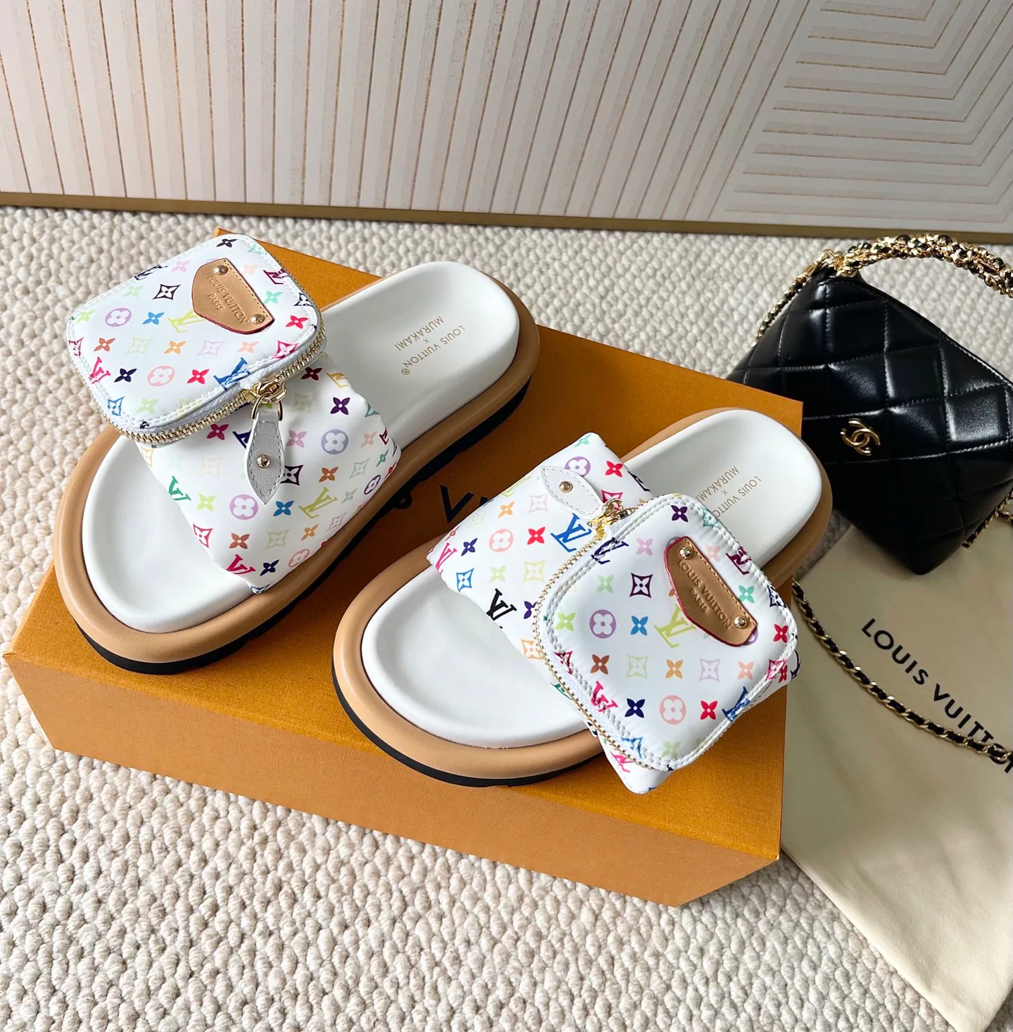 Шлепанцы Женские Louis Vuitton 32859