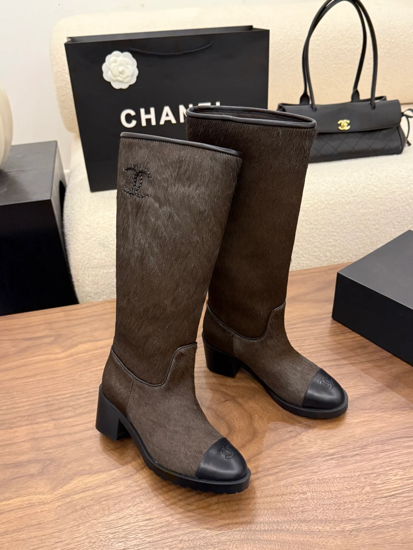 Сапоги Женские Chanel 18223600