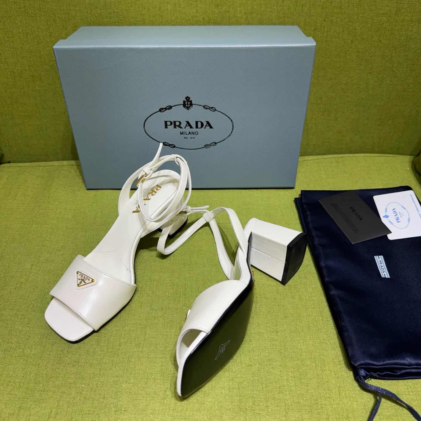 Босоножки Женские Prada 17524803