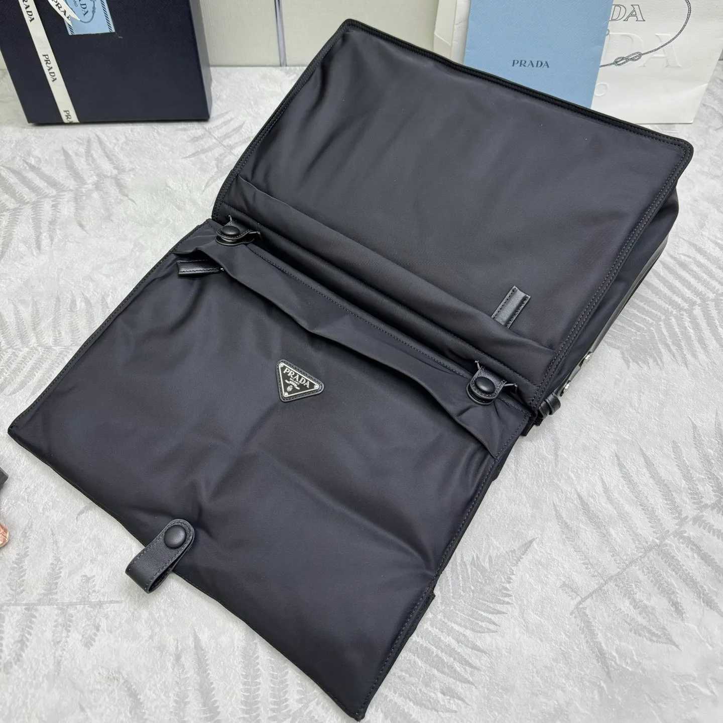 Сумки На Ремне Женские Prada 11682097