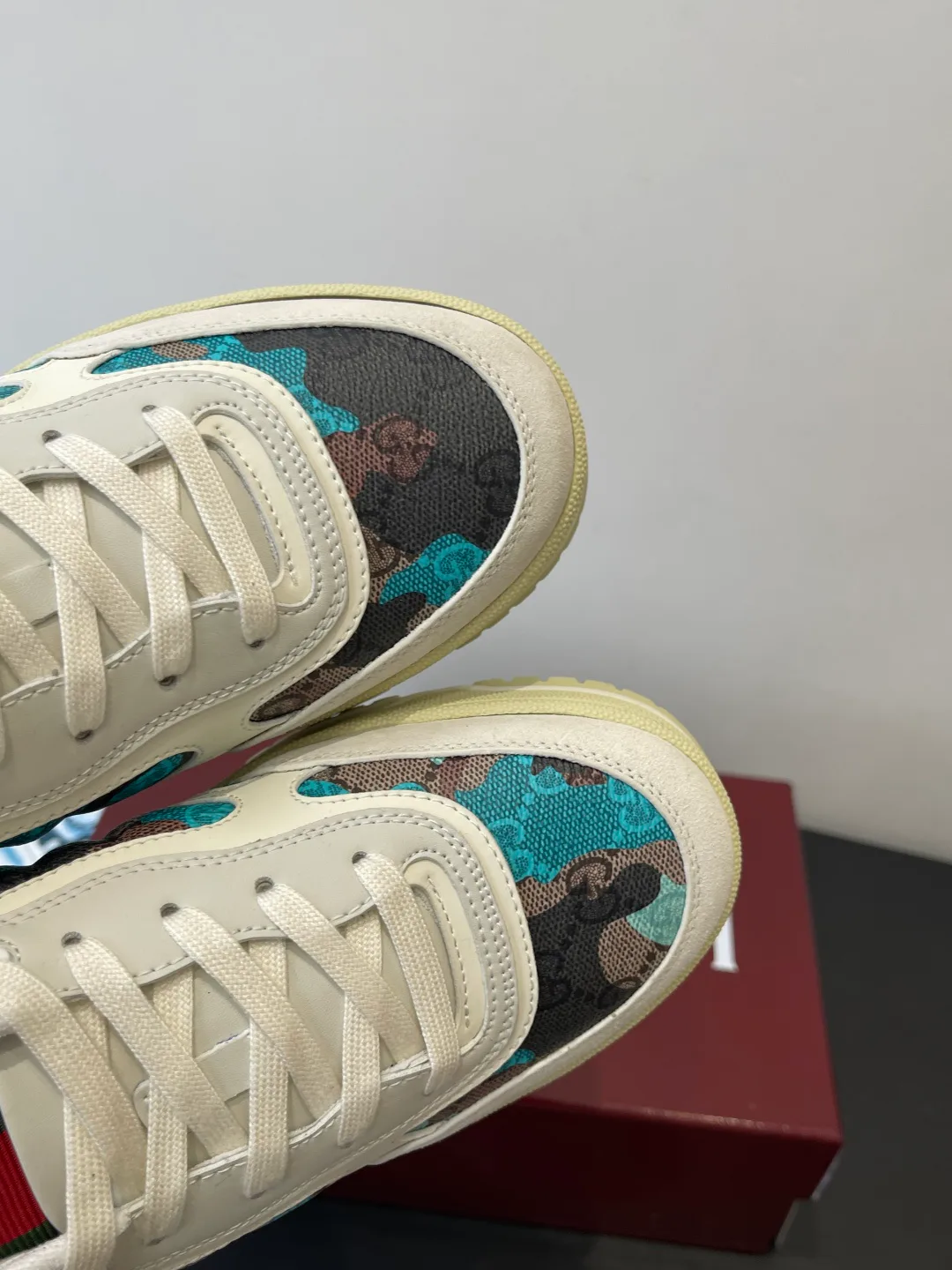 Кроссовки Женские Gucci 1088211