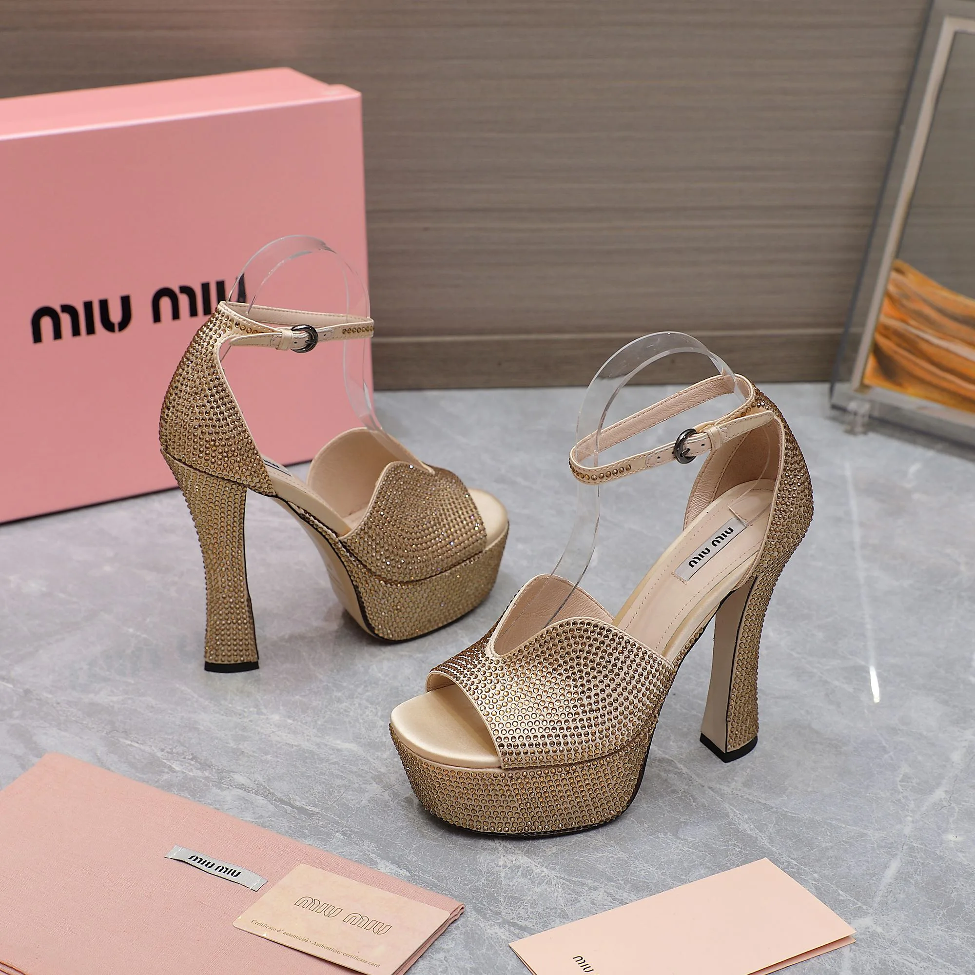 Босоножки Женские Miu Miu 11416359