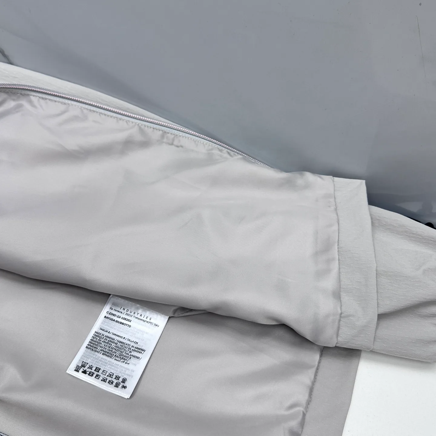 Куртки И Пуховики Мужские Moncler 11790592