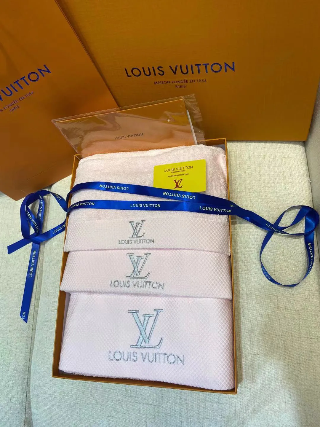 Текстиль Louis Vuitton 281216