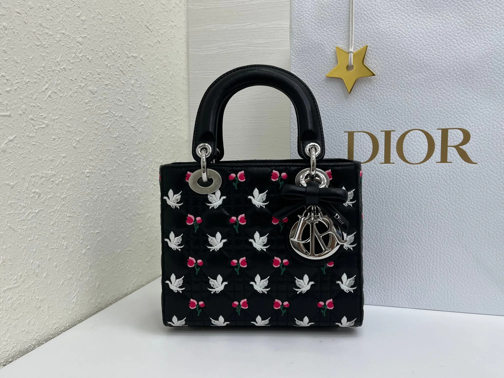 Классические Сумки Женские Christian Dior 17407066