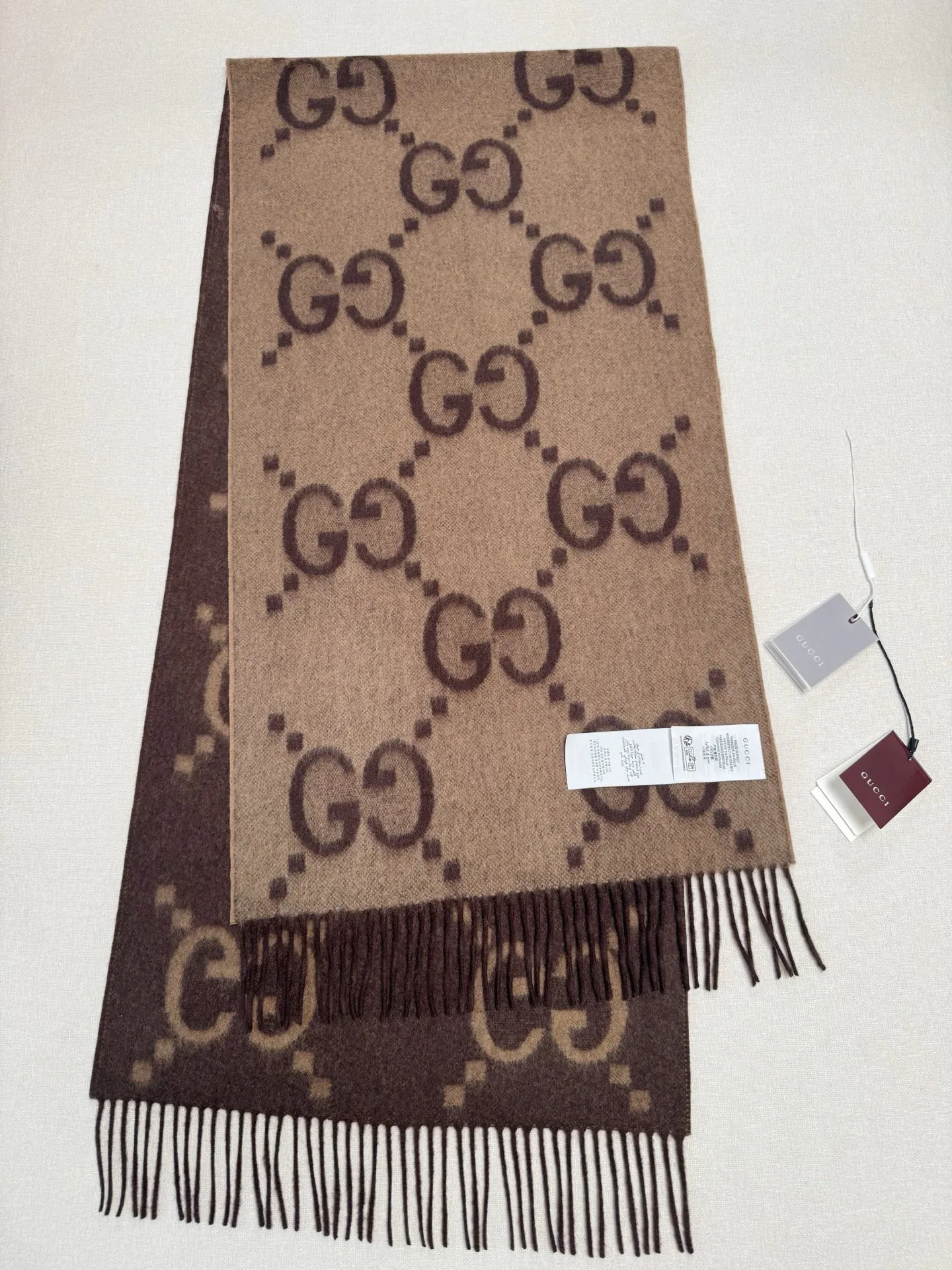 Шарфы Gucci 17945384
