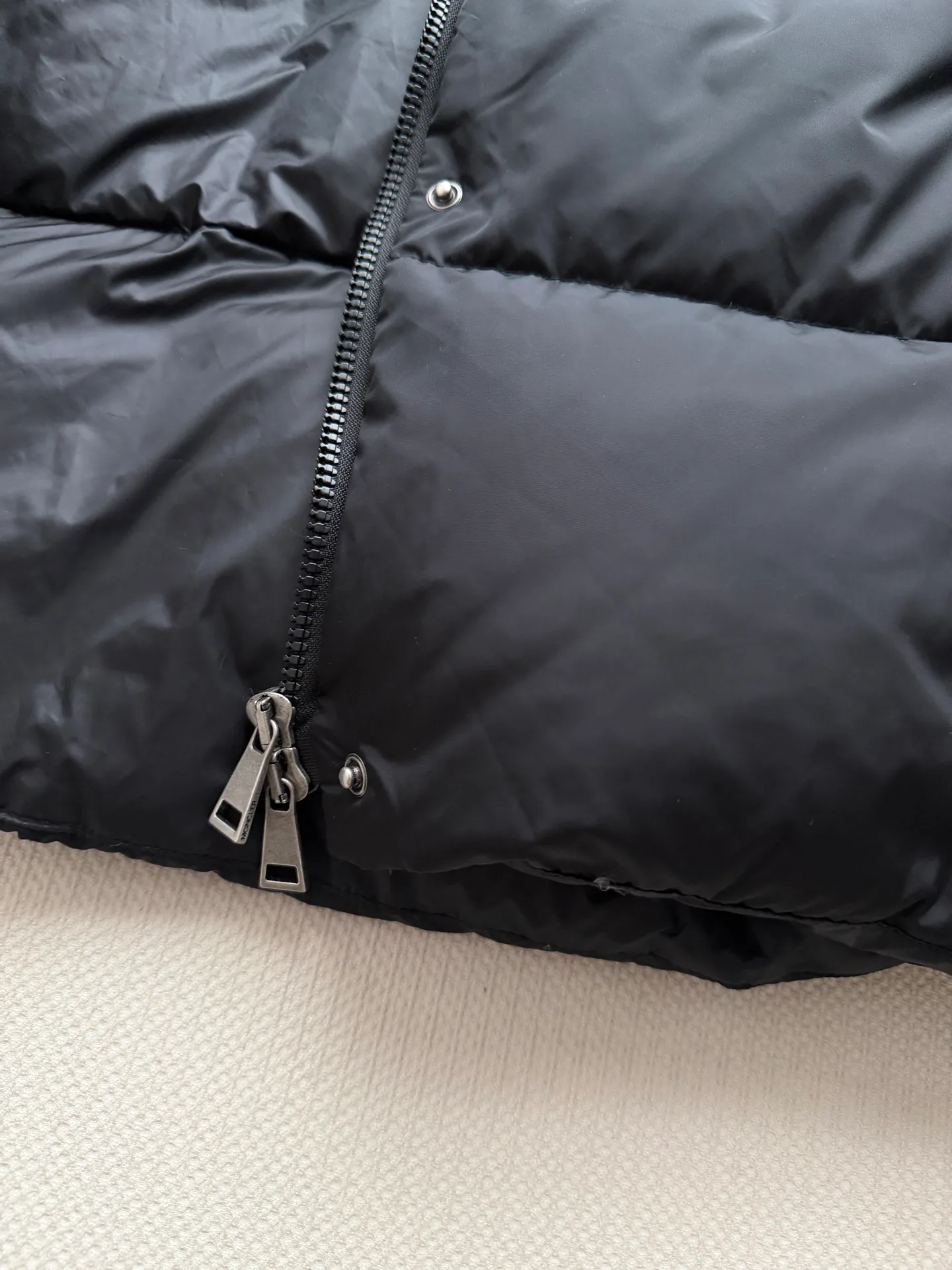 Куртки И Пуховики Женские Moncler 18769729