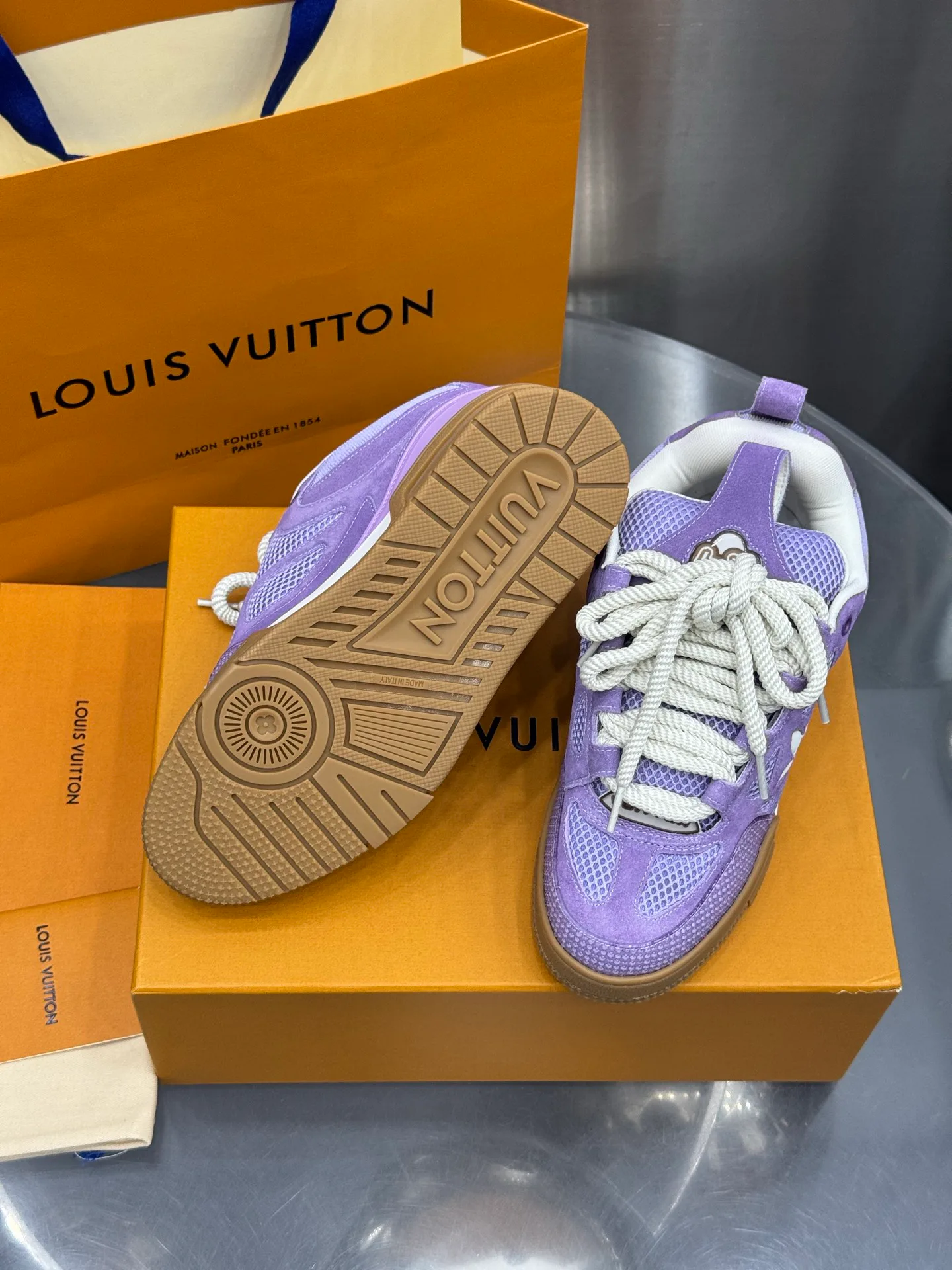 Кроссовки Мужские Louis Vuitton 19073414