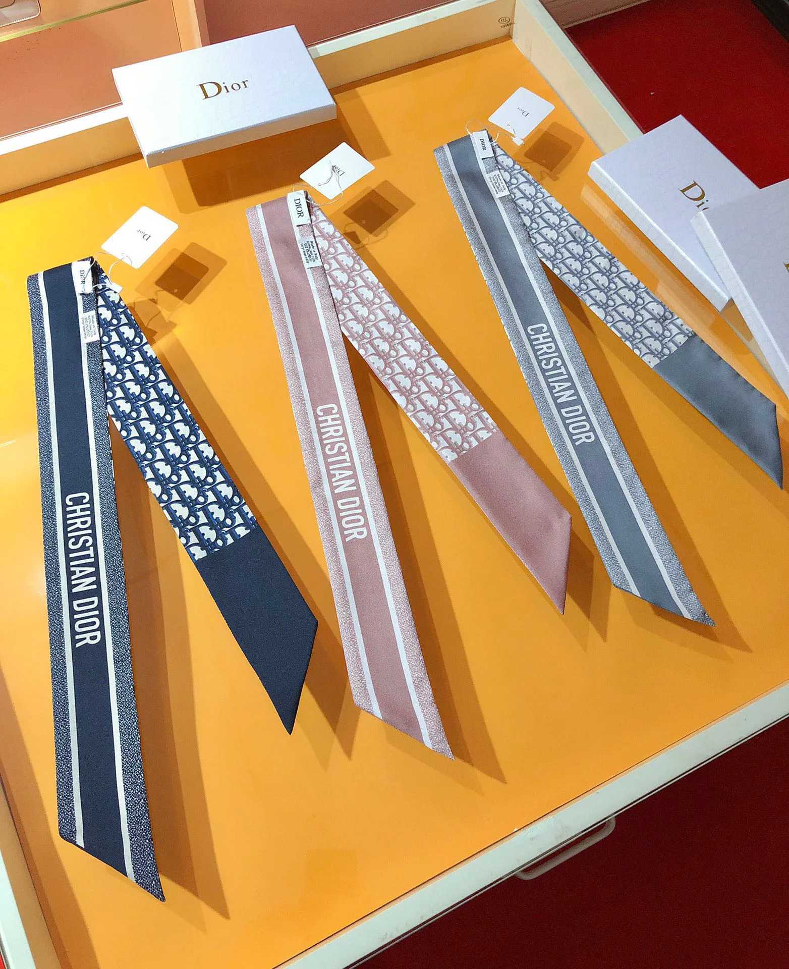 Платки Christian Dior 11882979