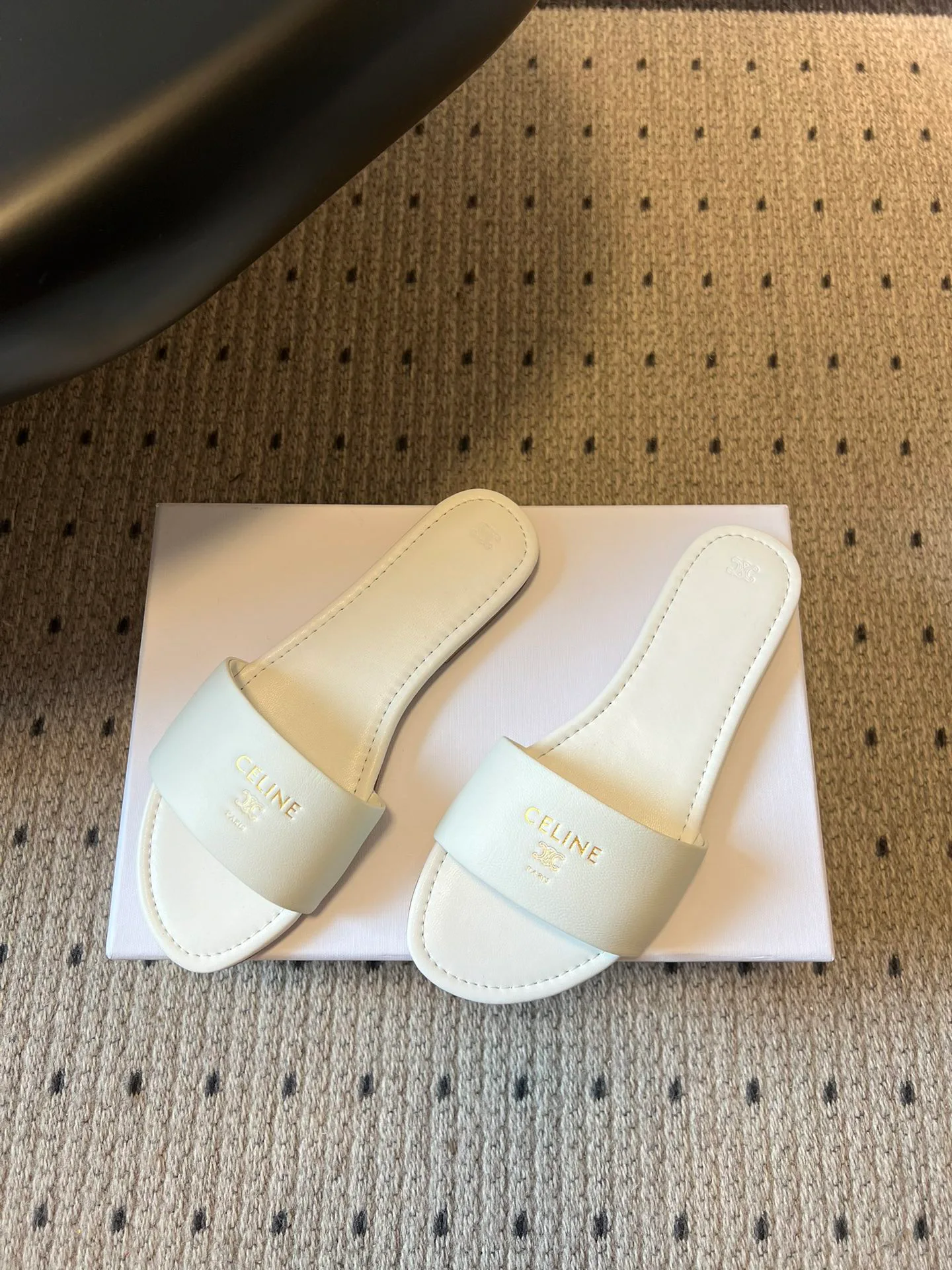 Шлепанцы Женские Celine 10125871