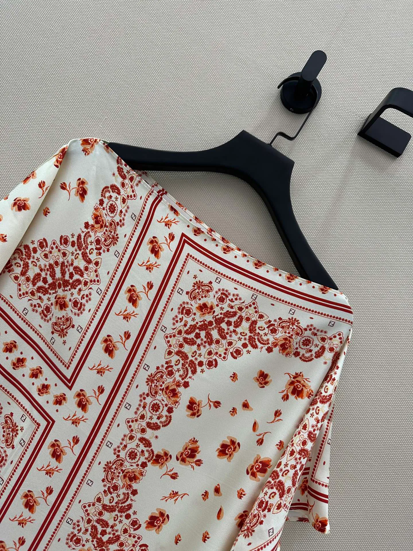 Платья Женские Fendi 11401529