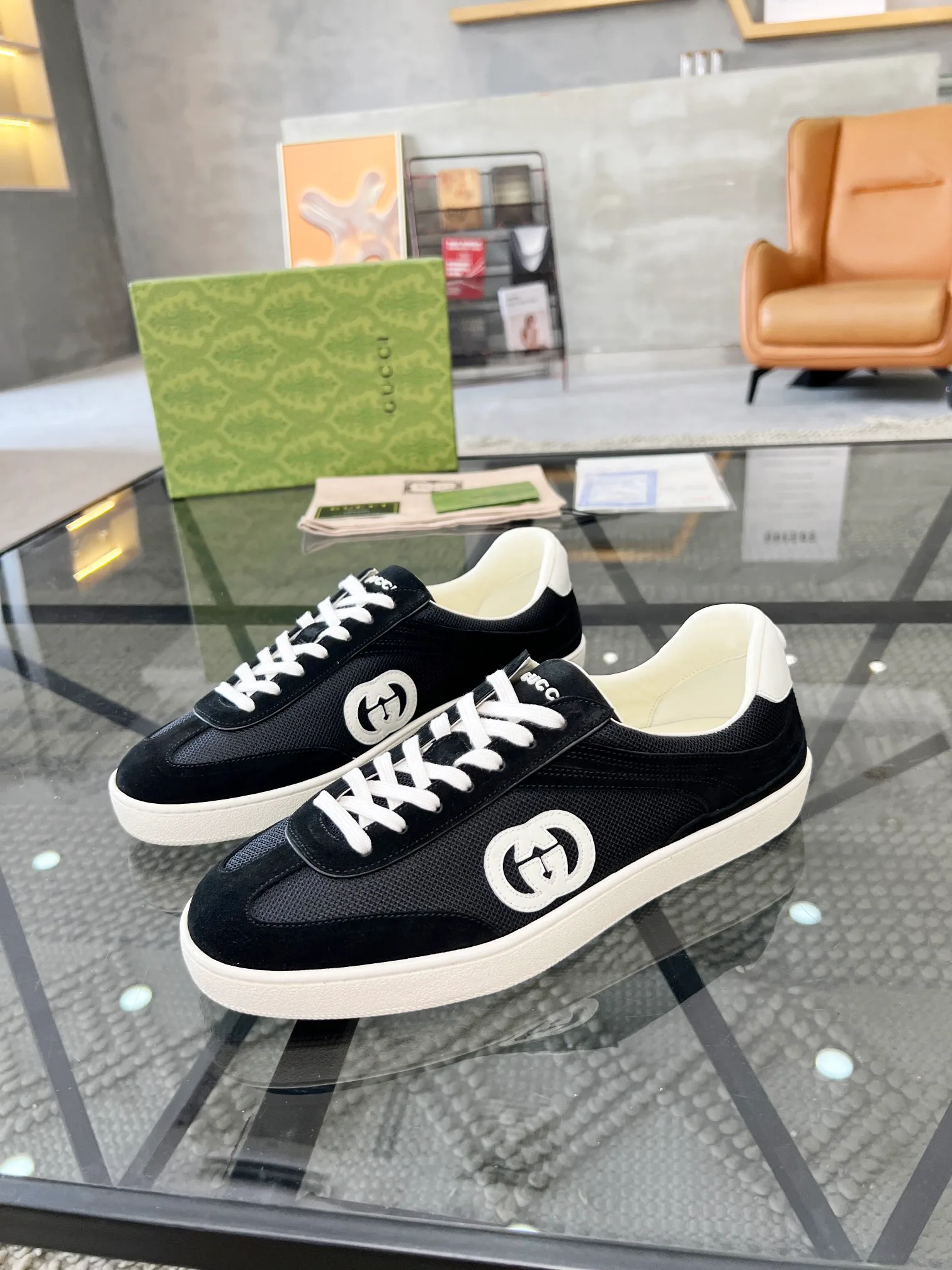 Кроссовки Женские Gucci 5813696