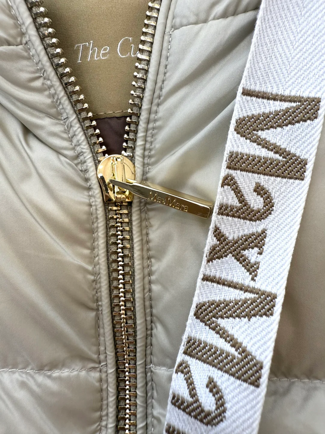 Куртки И Пуховики Женские Max Mara 18983595