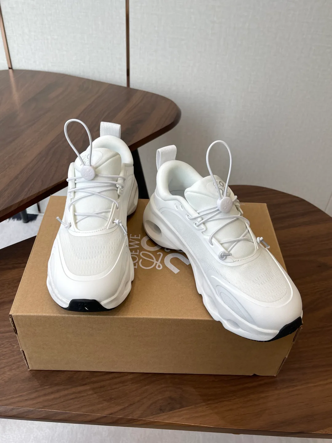 Кроссовки Женские Loewe 138021