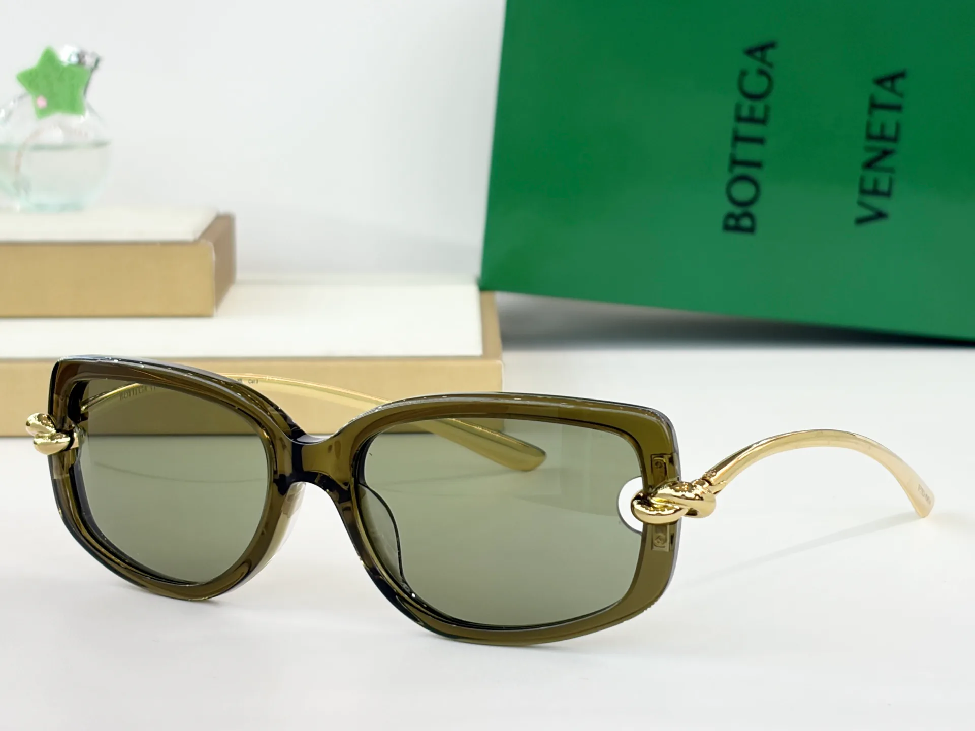 Очки Bottega Veneta 12564440