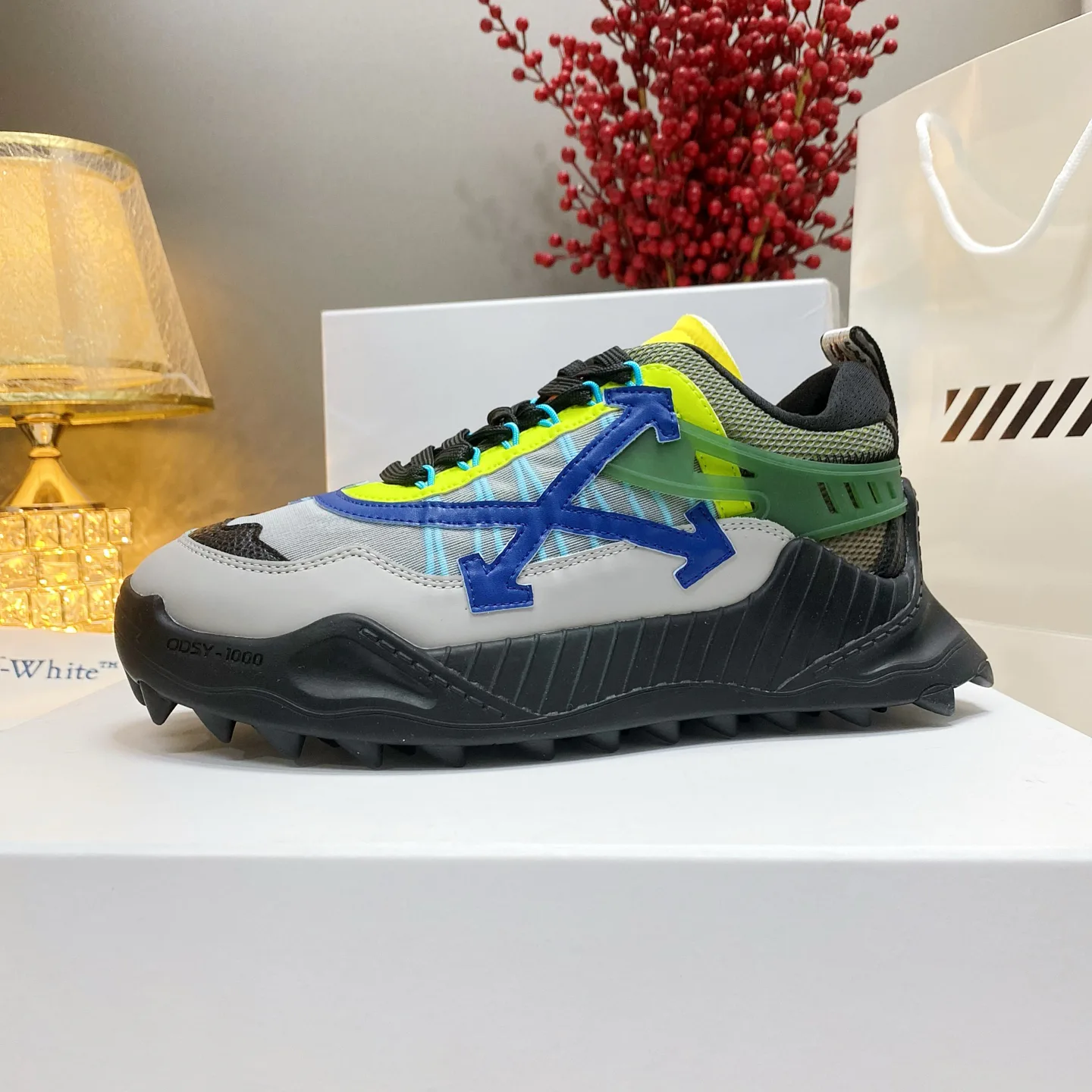 Кроссовки Женские Off-White 17530532