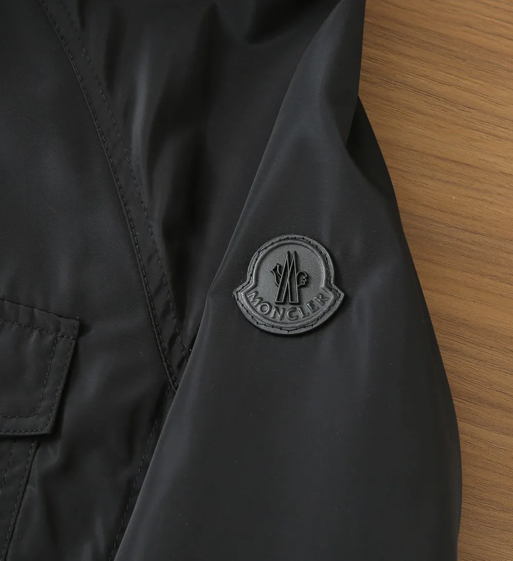 Куртки И Пуховики Мужские Moncler 9949826