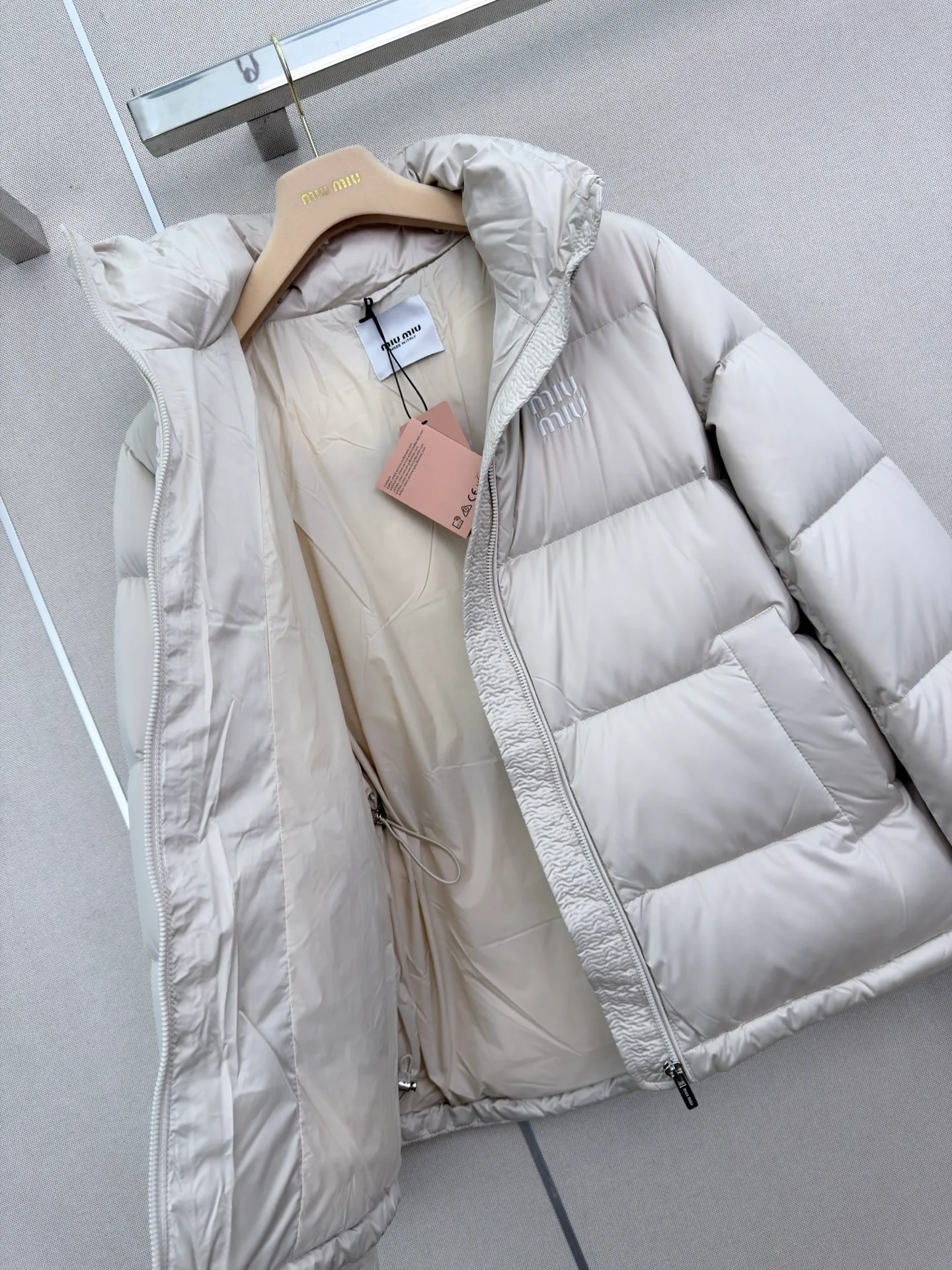 Куртки И Пуховики Женские Miu Miu 19555746