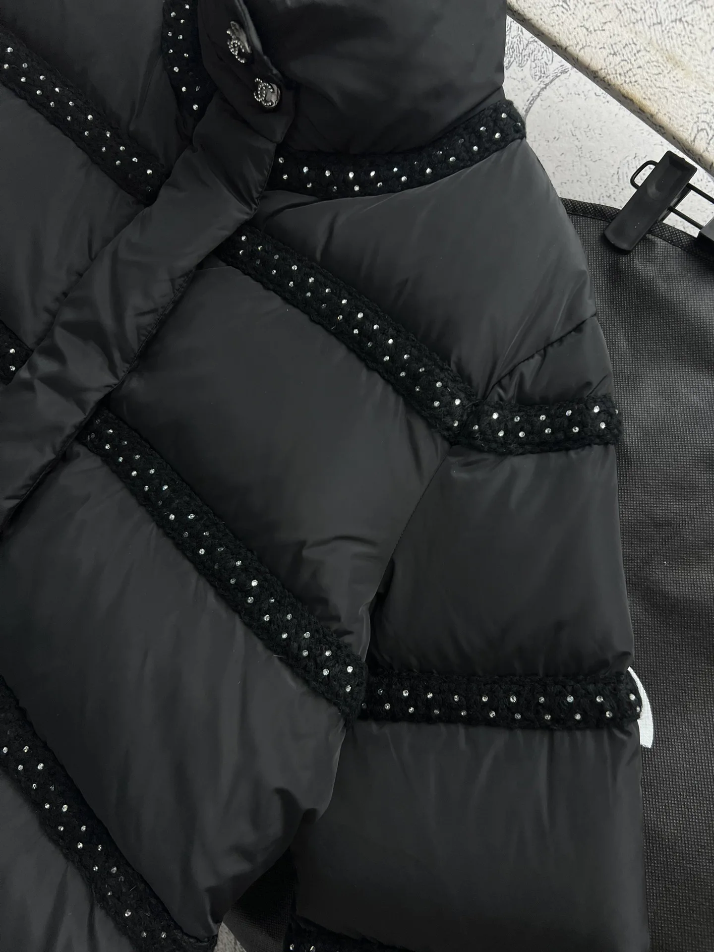 Куртки И Пуховики Женские Chanel 4724