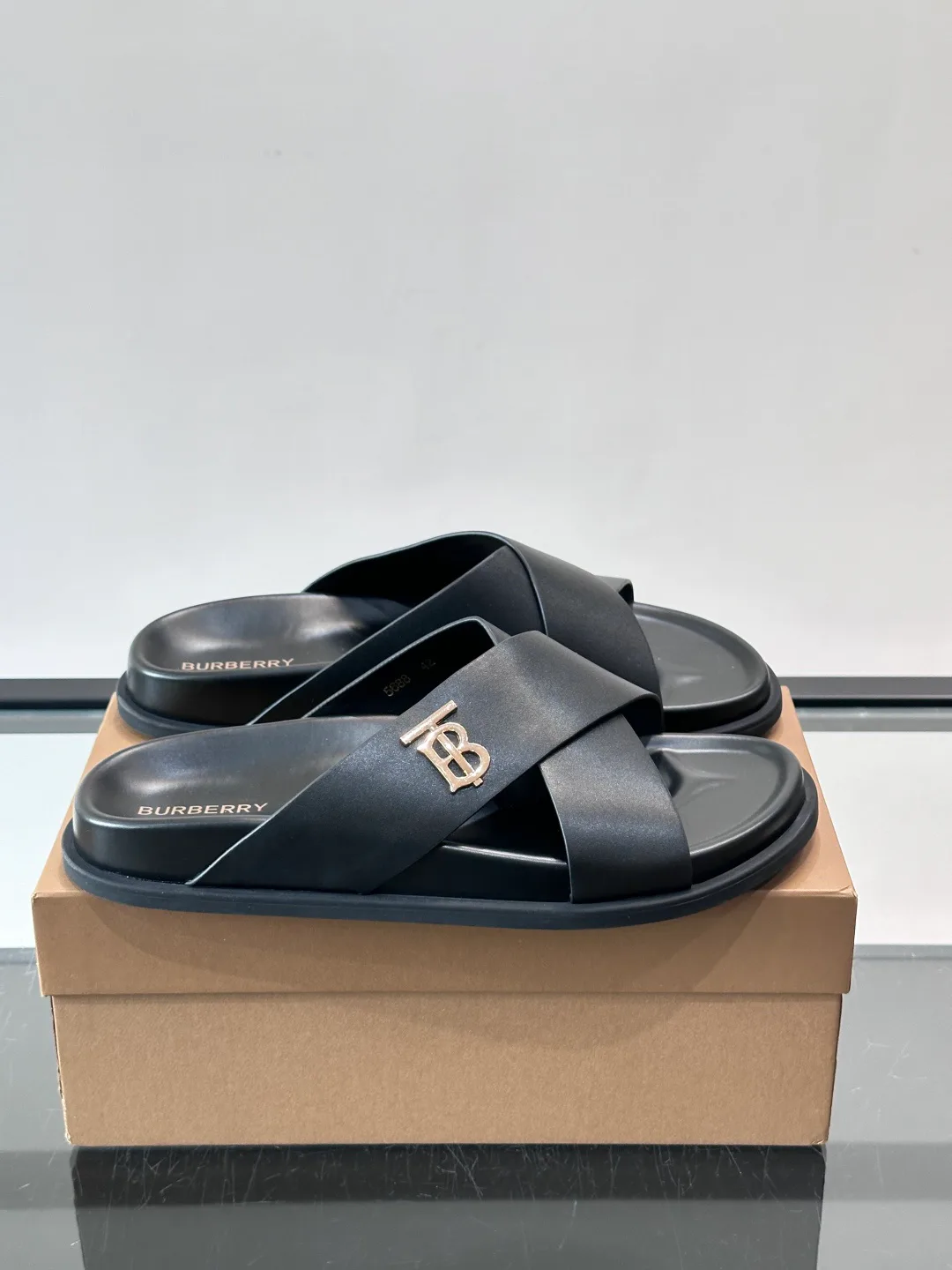 Сандалии Мужские Burberry 13546902