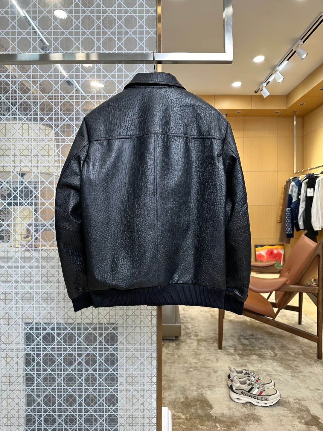Кожаные Куртки И Дублёнки Мужские Prada 18260643