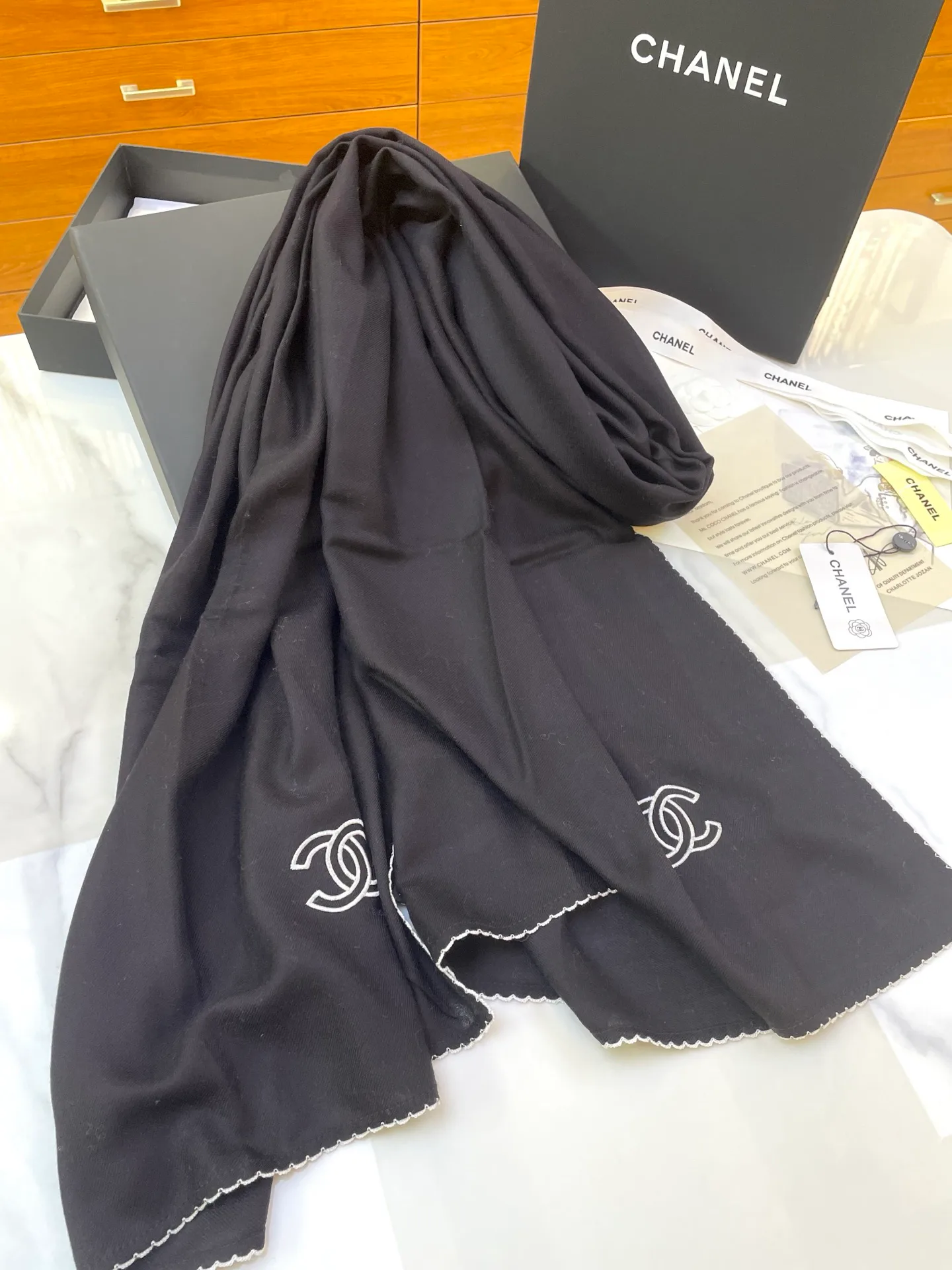 Шарфы Chanel 76748