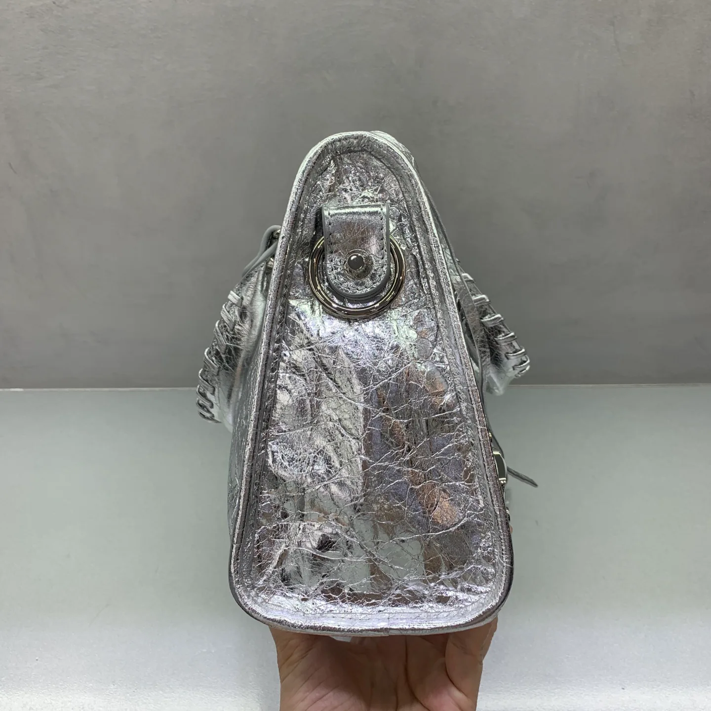 Сумки На Ремне Женские Balenciaga 821882