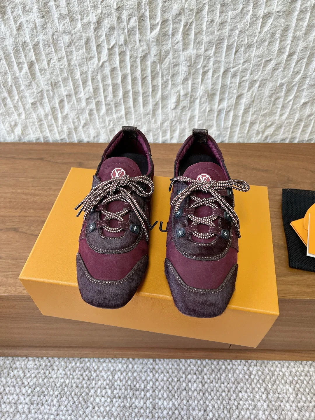 Кроссовки Женские Louis Vuitton 1333013