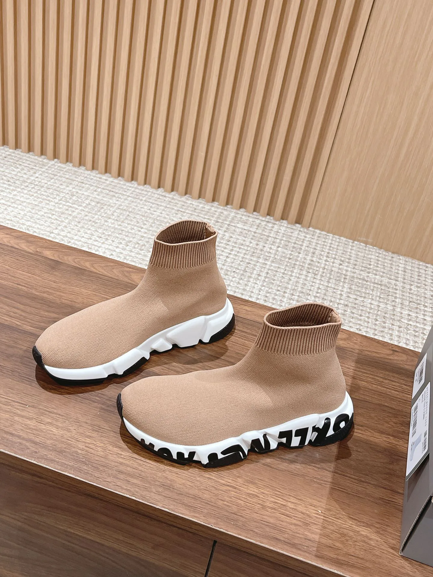 Кроссовки Женские Balenciaga 19780185