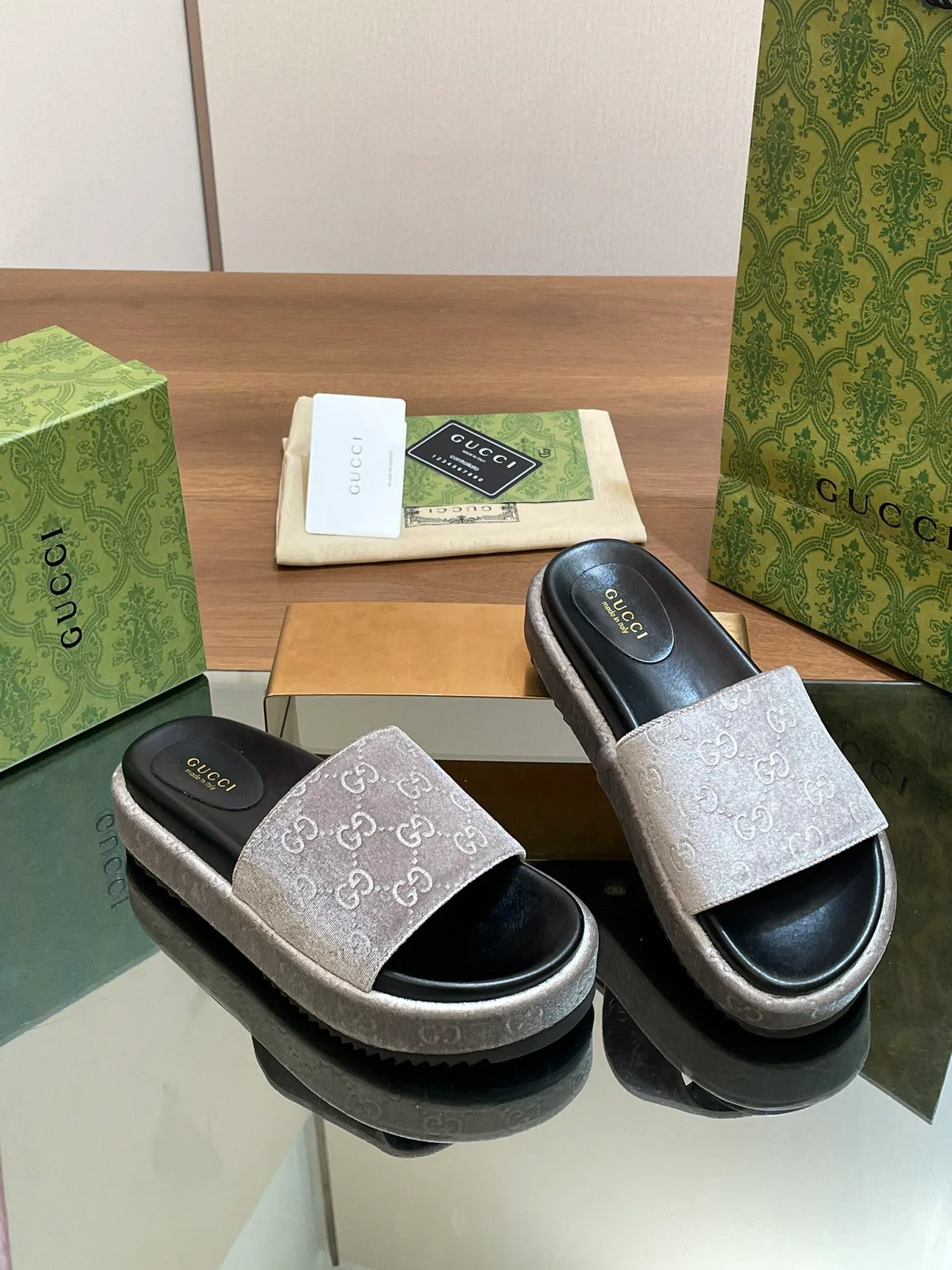Шлепанцы Женские Gucci 10905
