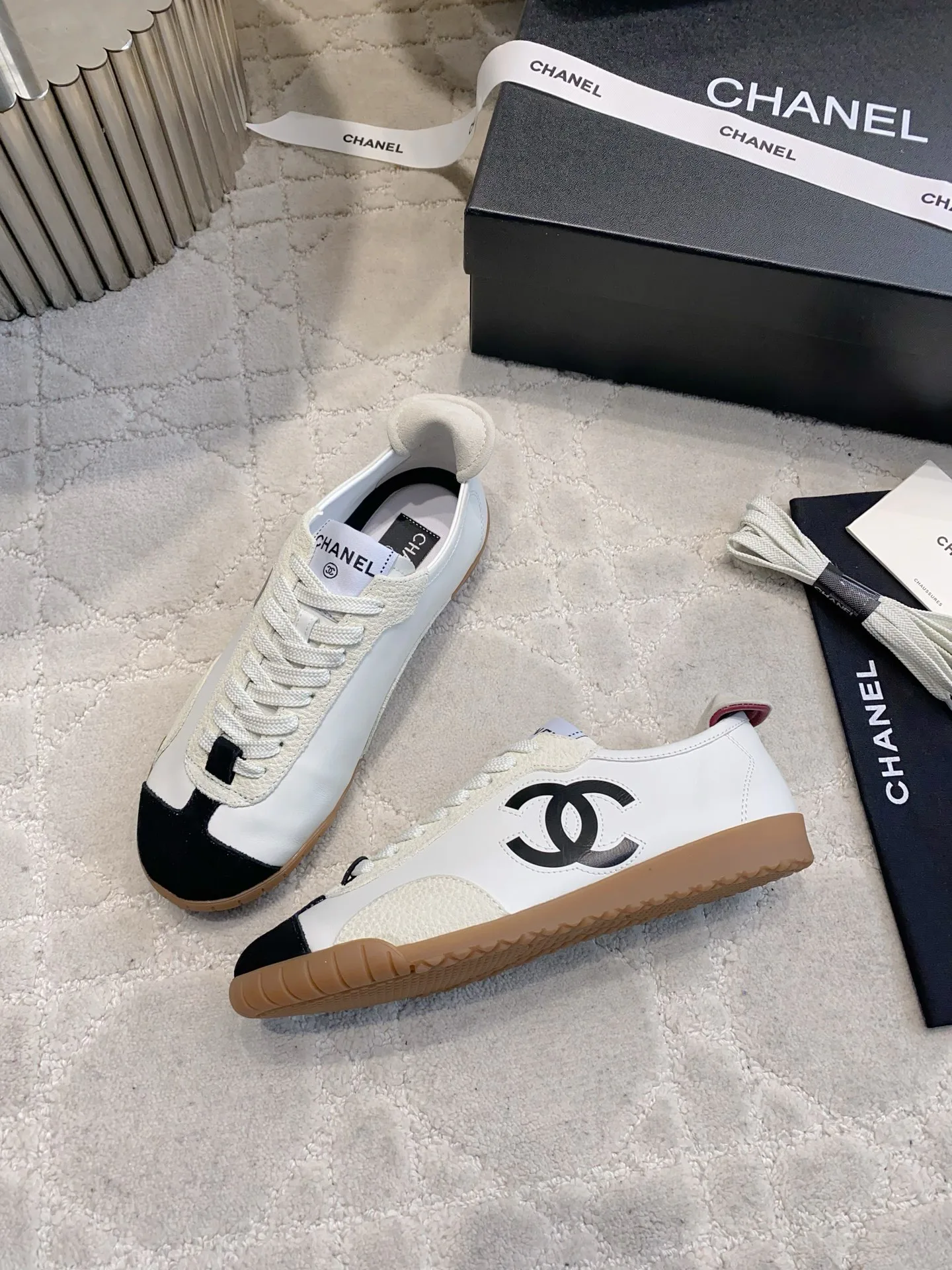 Кроссовки Женские Chanel 17936574
