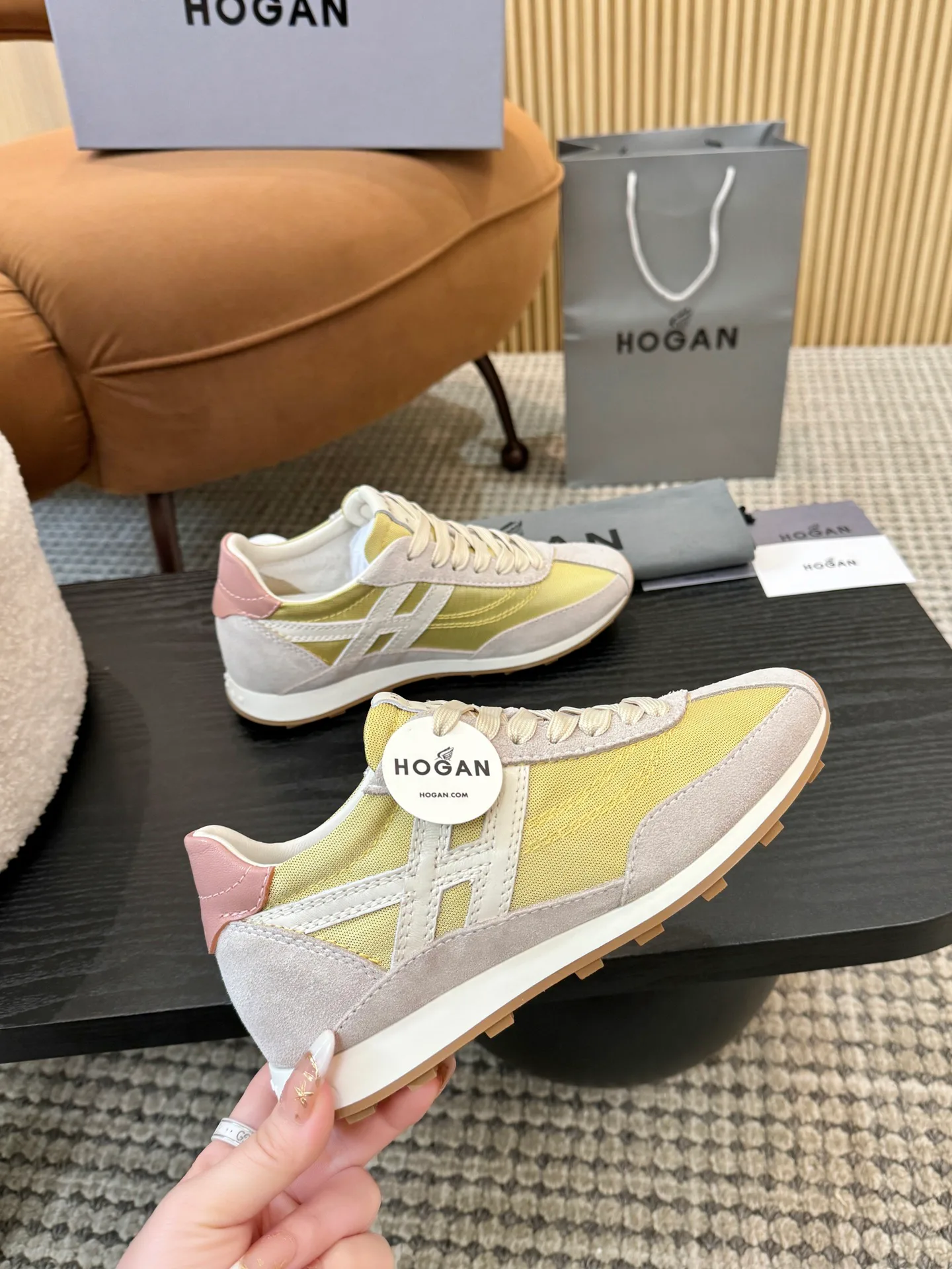 Кроссовки Женские Hogan 13332717