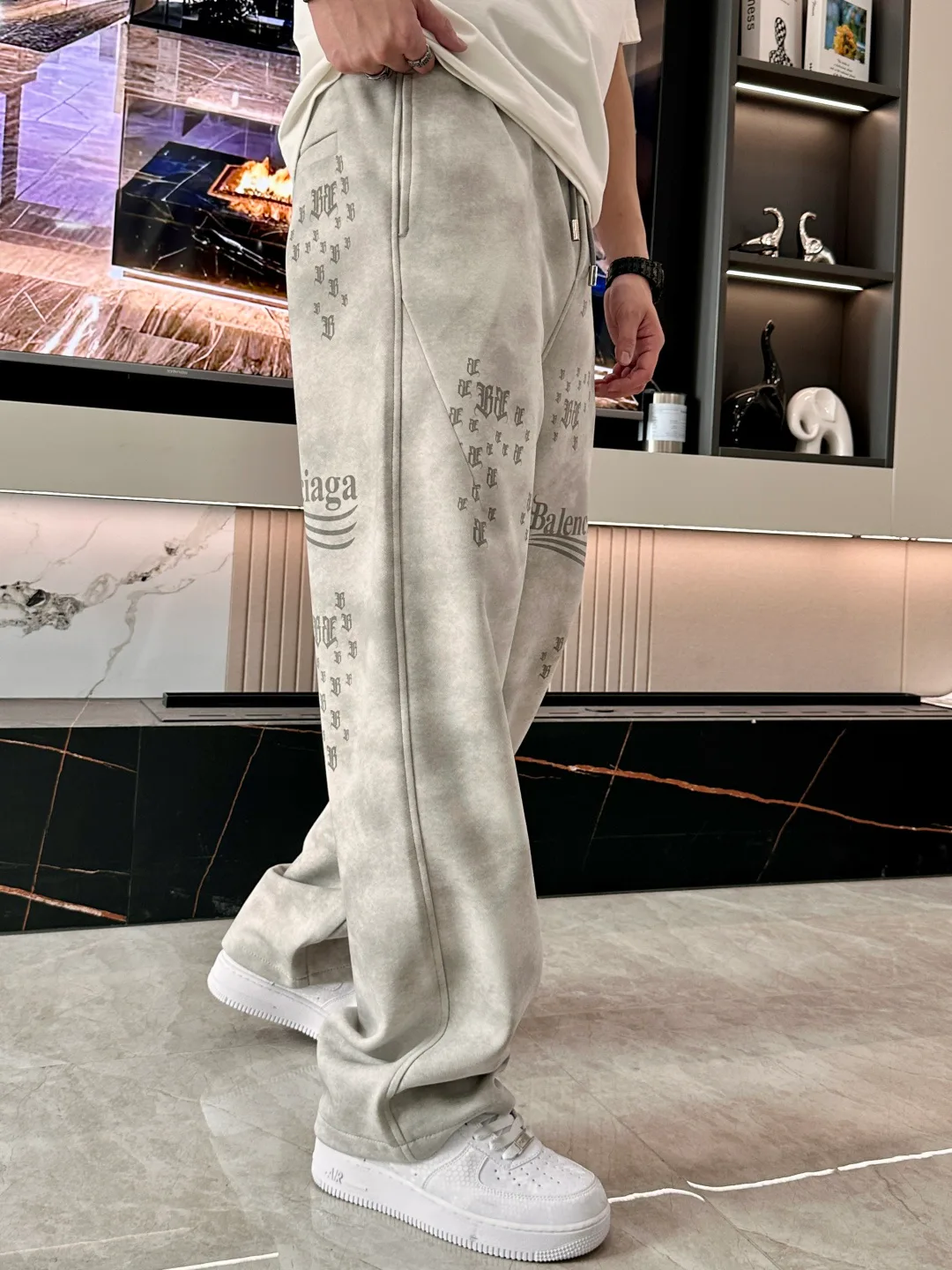 Брюки Мужские Balenciaga 13169963