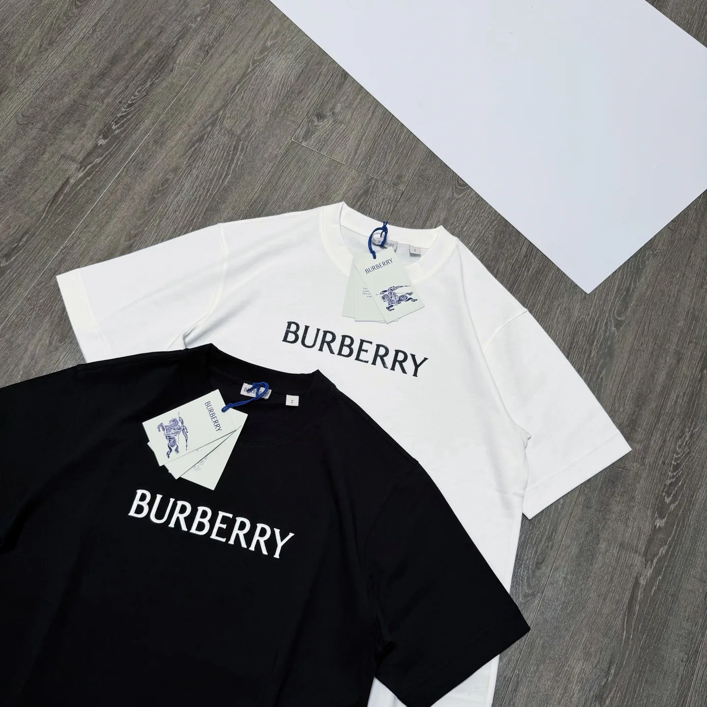 Футболки Женские Balenciaga 11682987