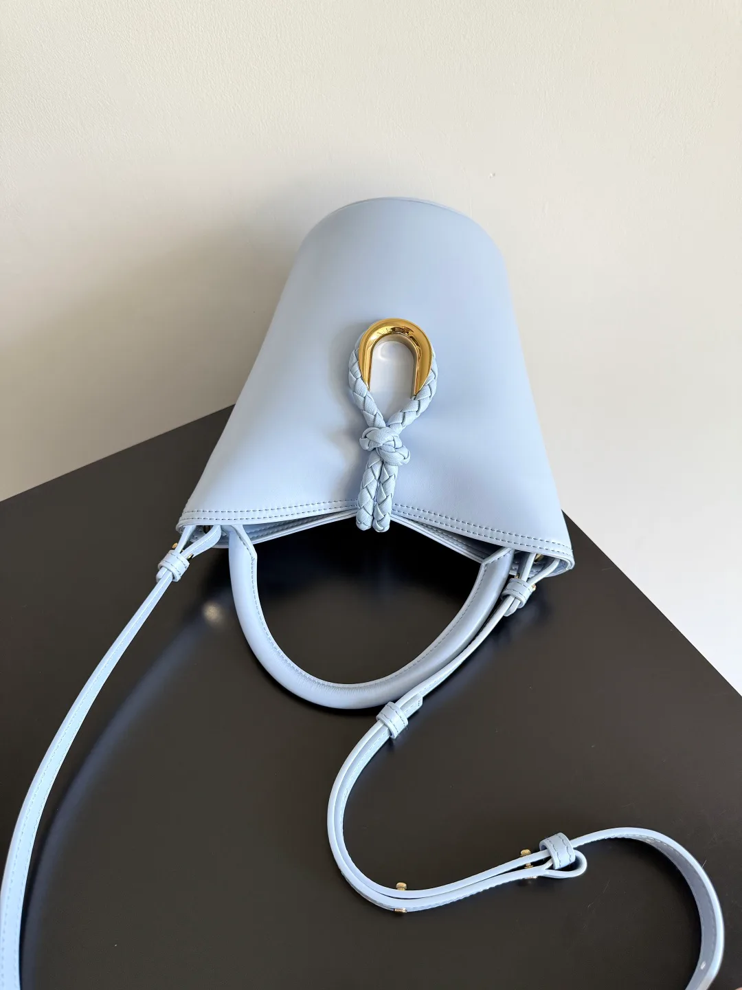 Сумки На Ремне Женские Bottega Veneta 4879090