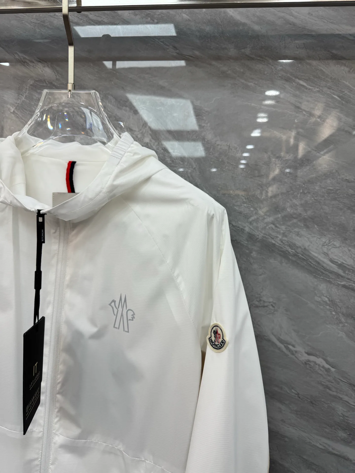 Куртки И Пуховики Мужские Moncler 32677