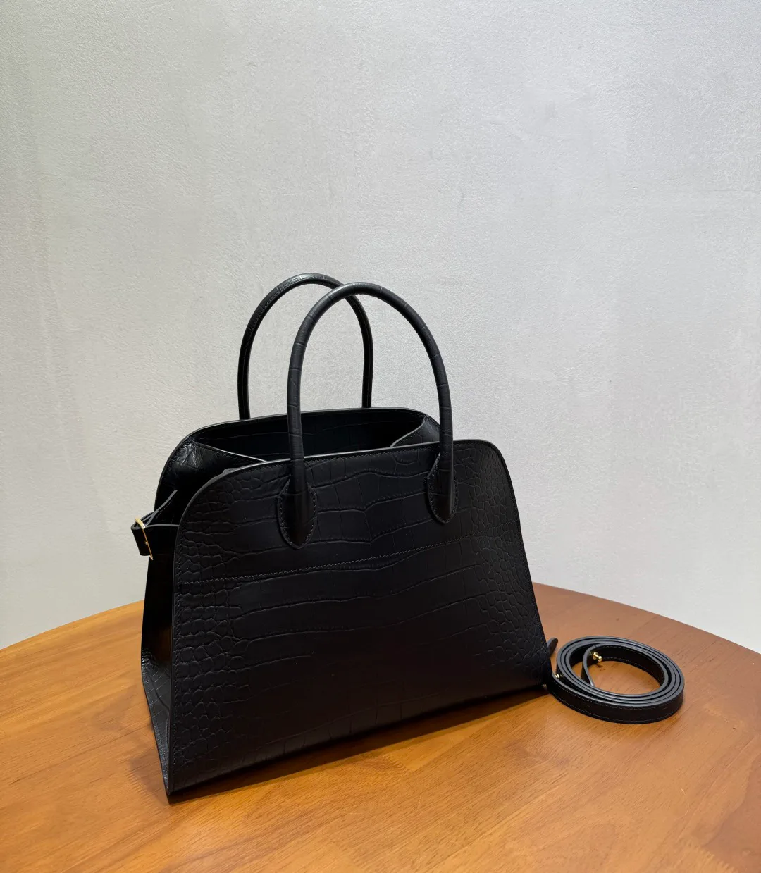 Классические Сумки Женские The Row 11412621