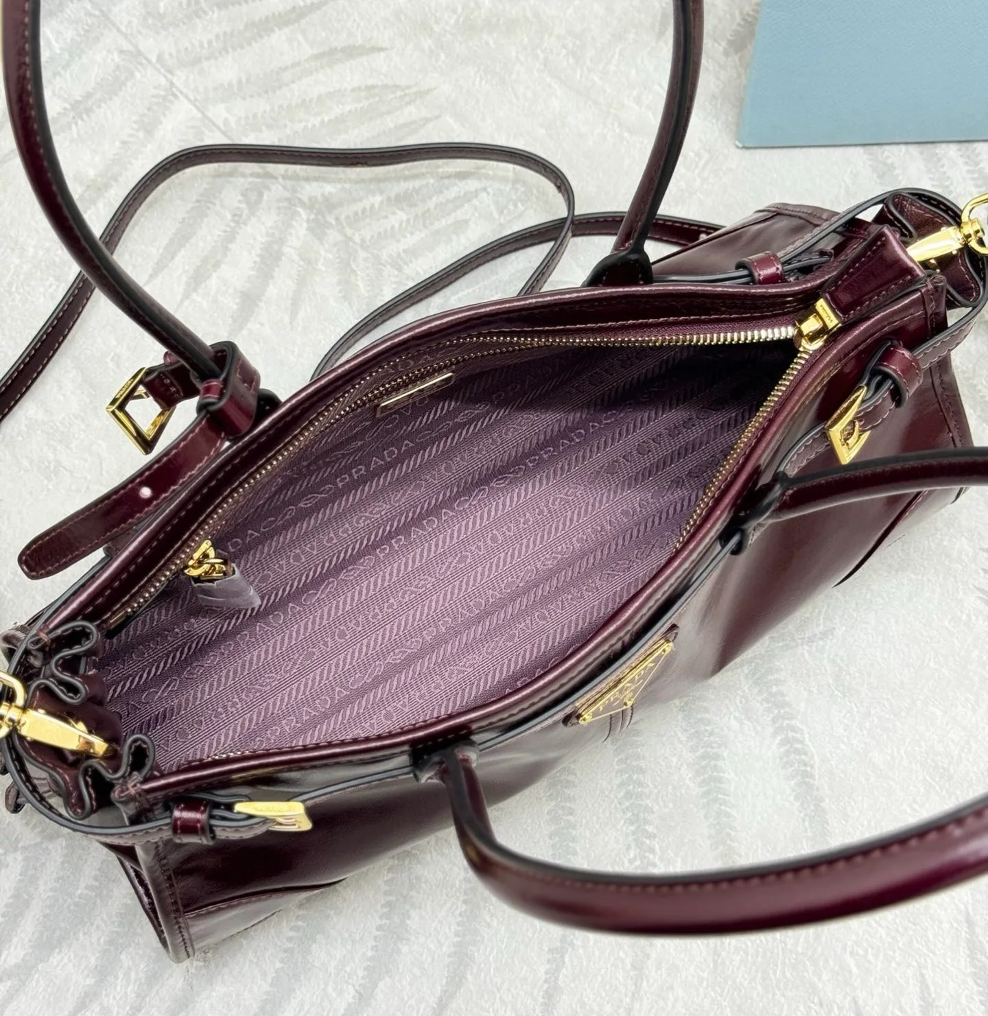 Классические Сумки Женские Prada 11462503