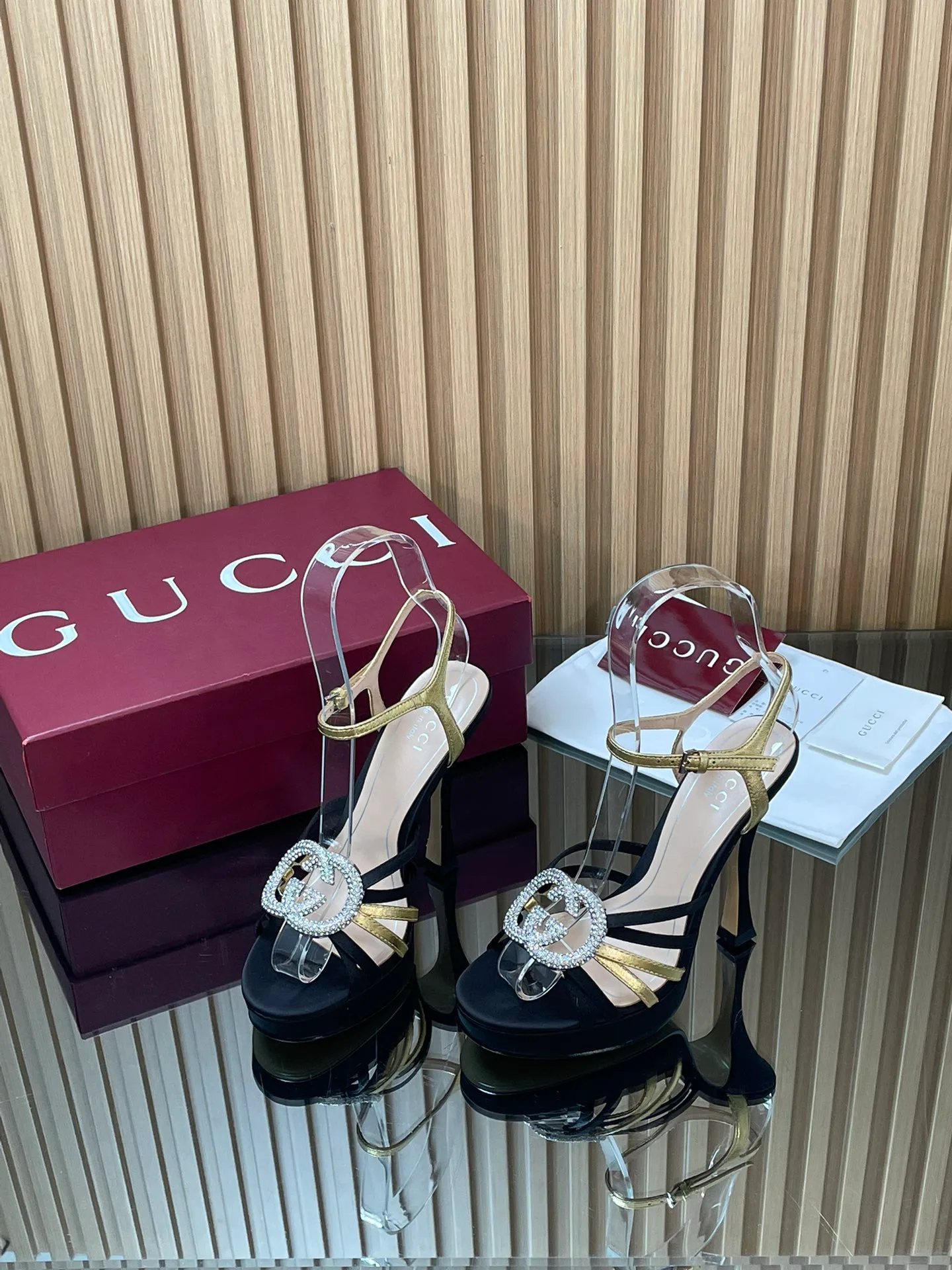 Босоножки Женские Gucci 605719