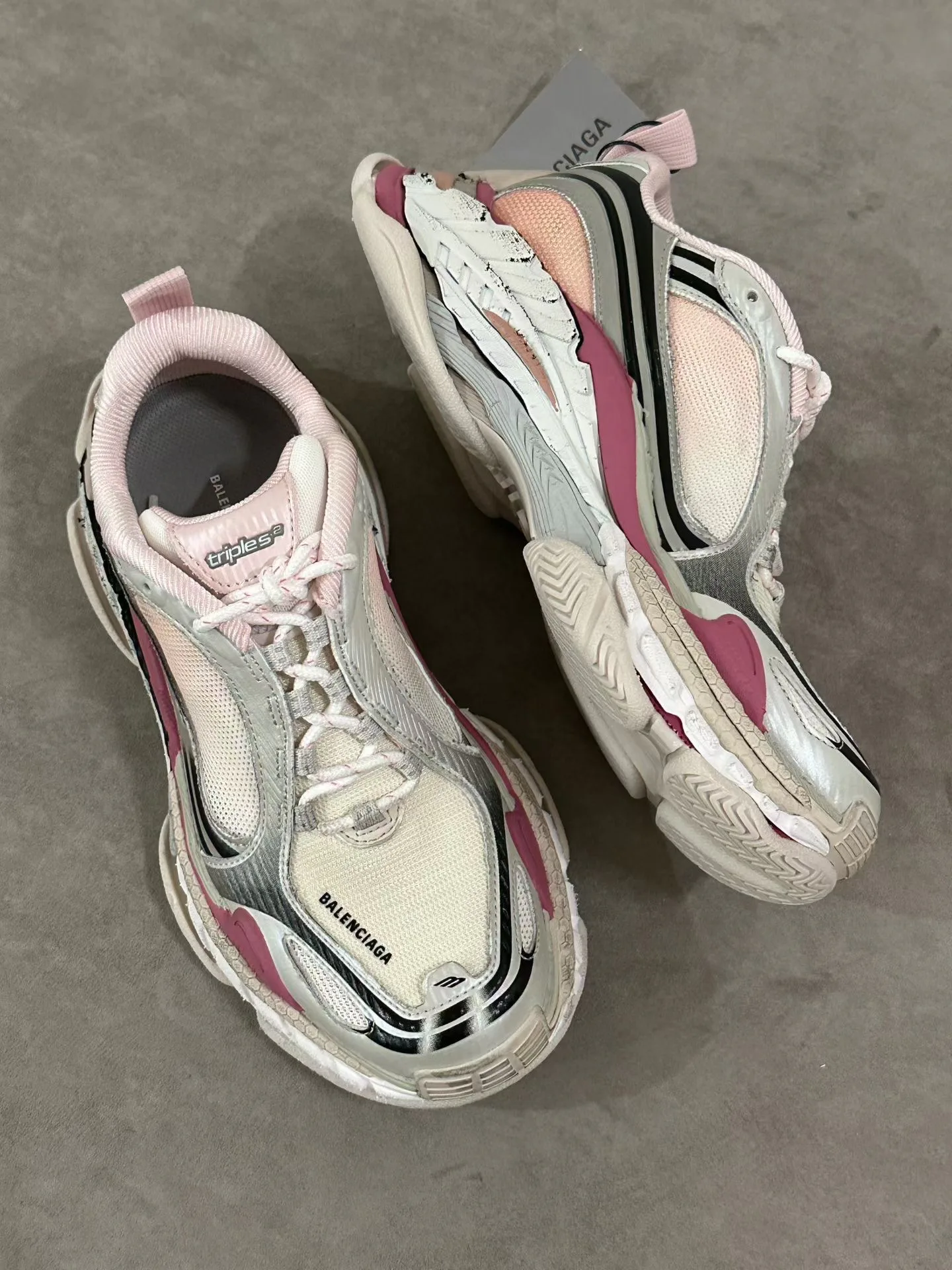 Кроссовки Женские Balenciaga 18744010