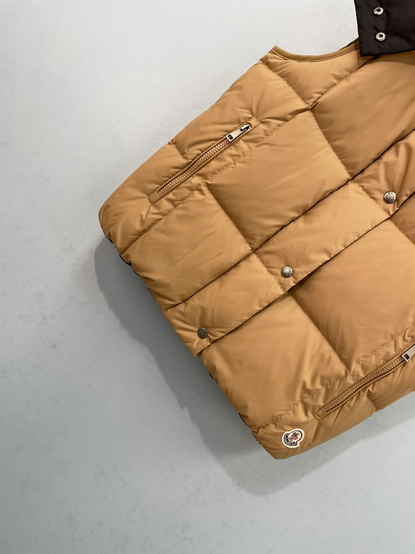 Жилеты Женские Moncler 18735333