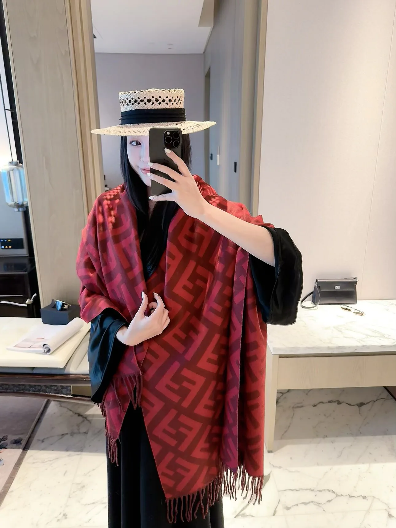 Шарфы Fendi 18322535