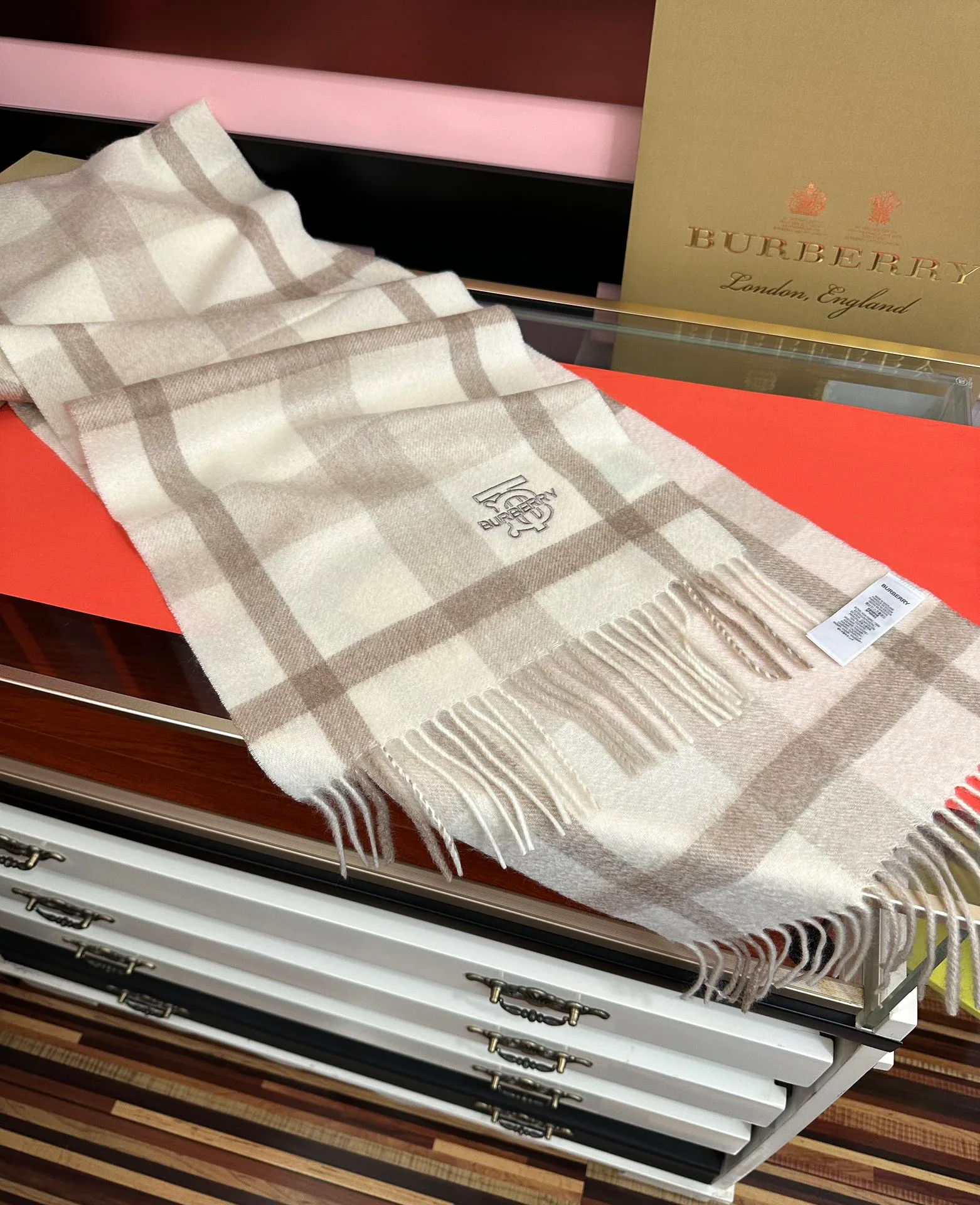 Шарфы Burberry 1490196