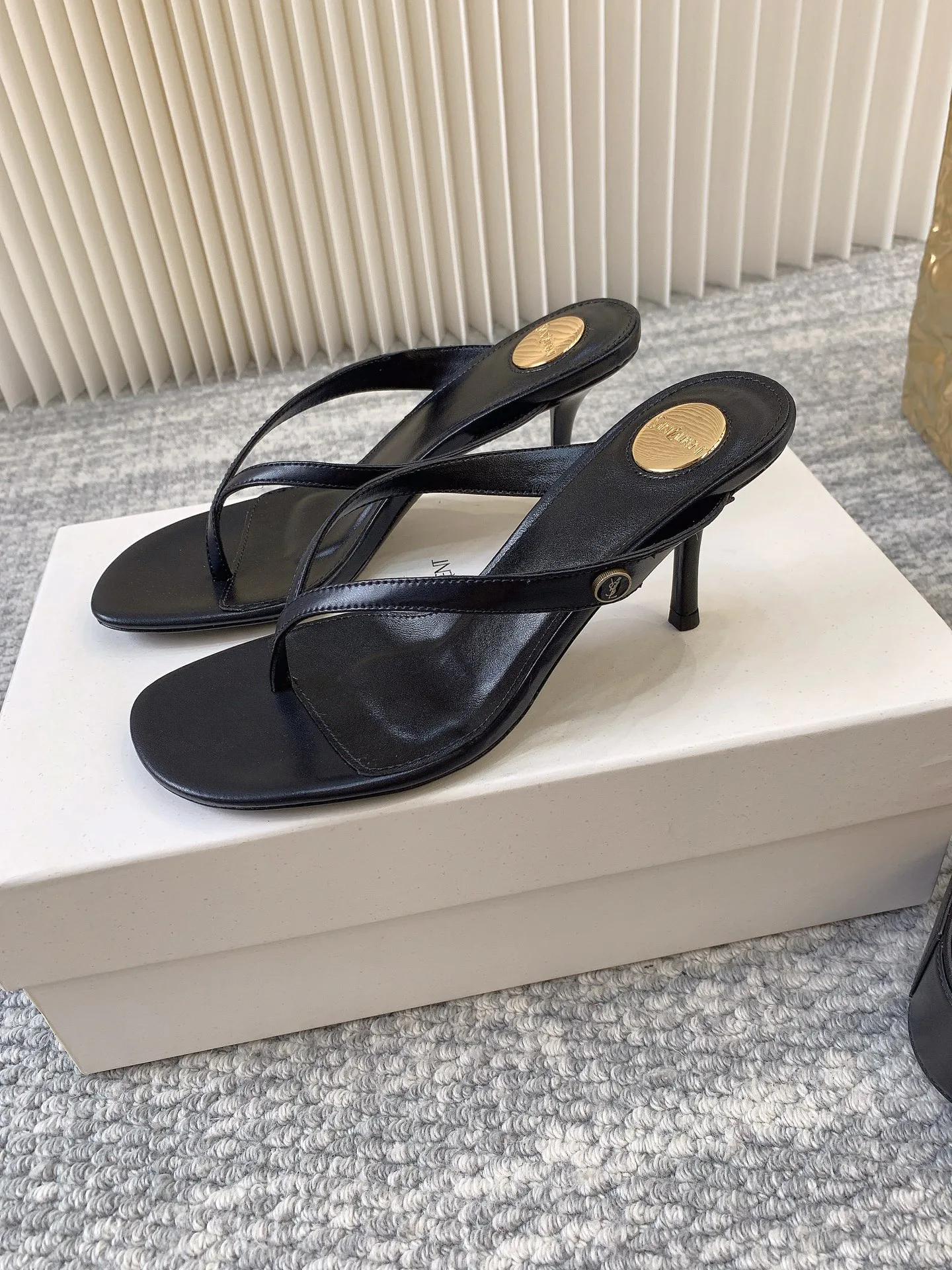 Босоножки Женские Saint Laurent 13229112