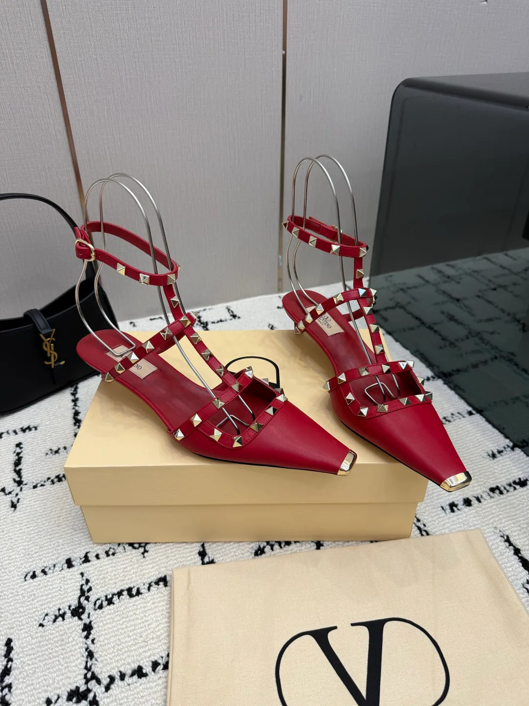 Босоножки Женские Valentino 17594511